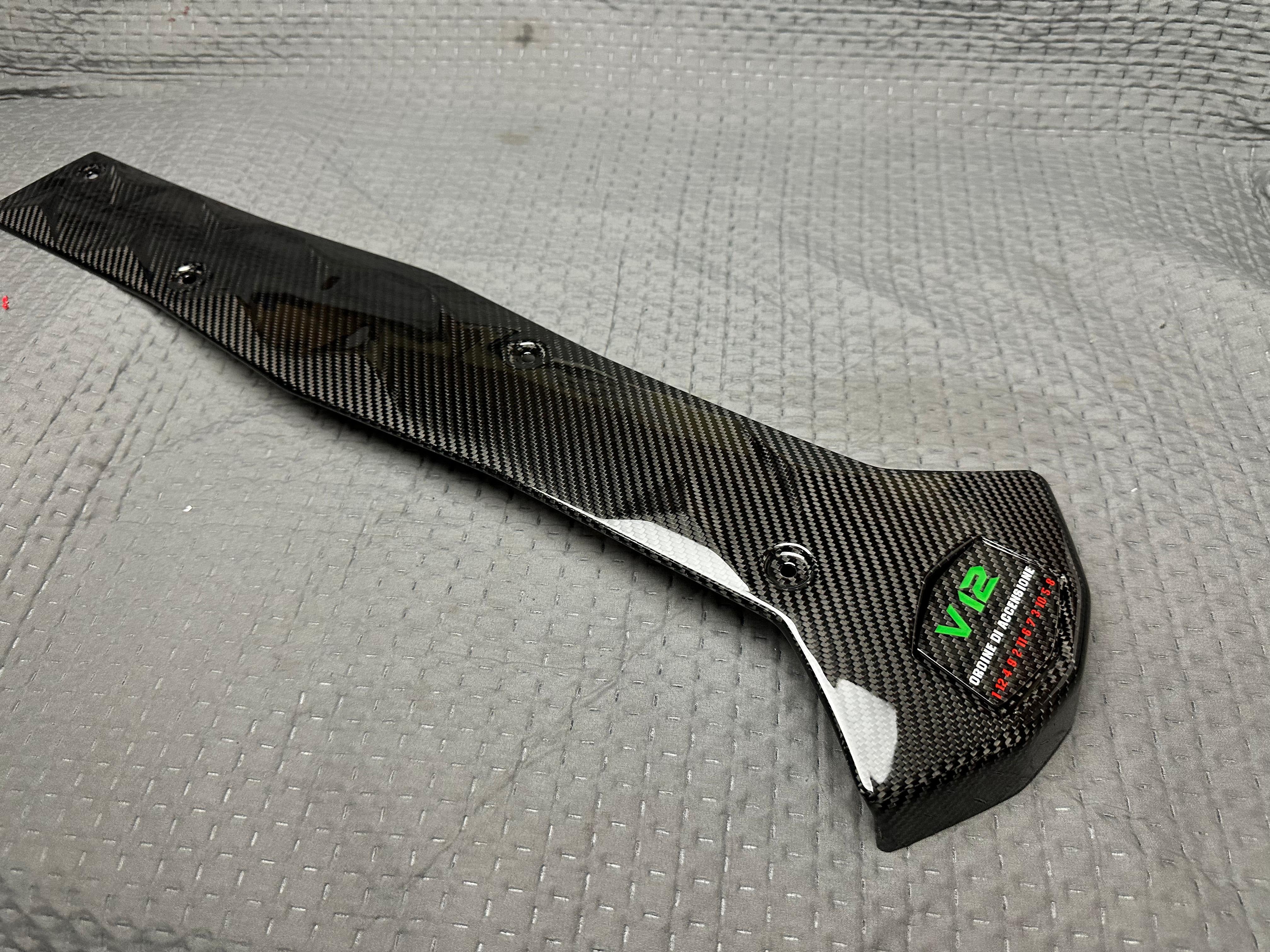 Carbon Engine Cover Replacement for Lamborghini Aventador V12 (2011–2022)