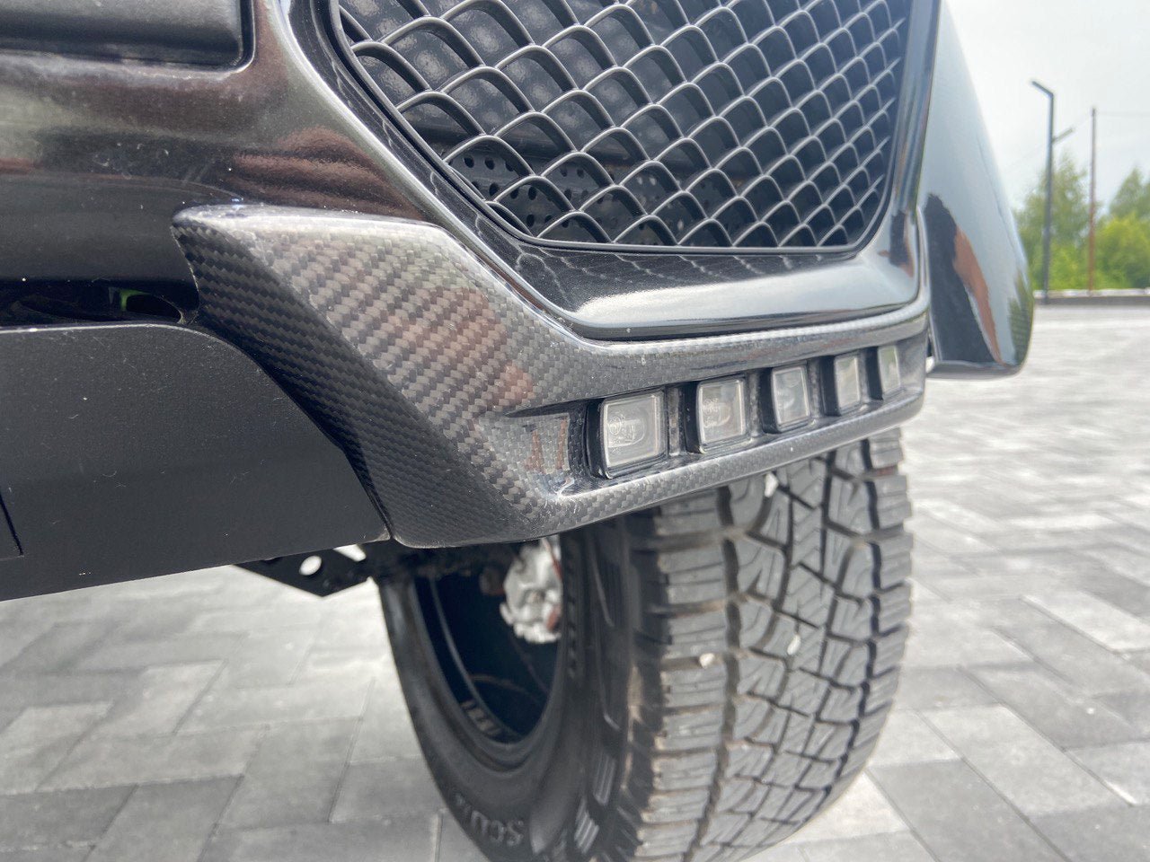 4x4 Squared carbon front AMG bumper lip spoiler with original LEDs for Mercedes W463 G Wagon - Custom Class