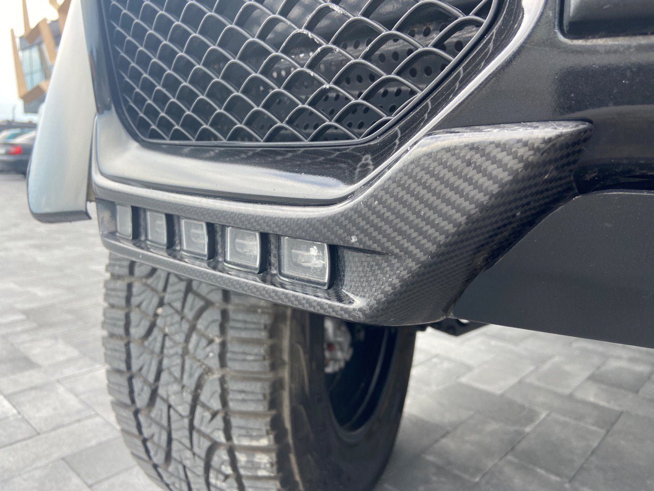 4x4 Squared carbon front AMG bumper lip spoiler with original LEDs for Mercedes W463 G Wagon.