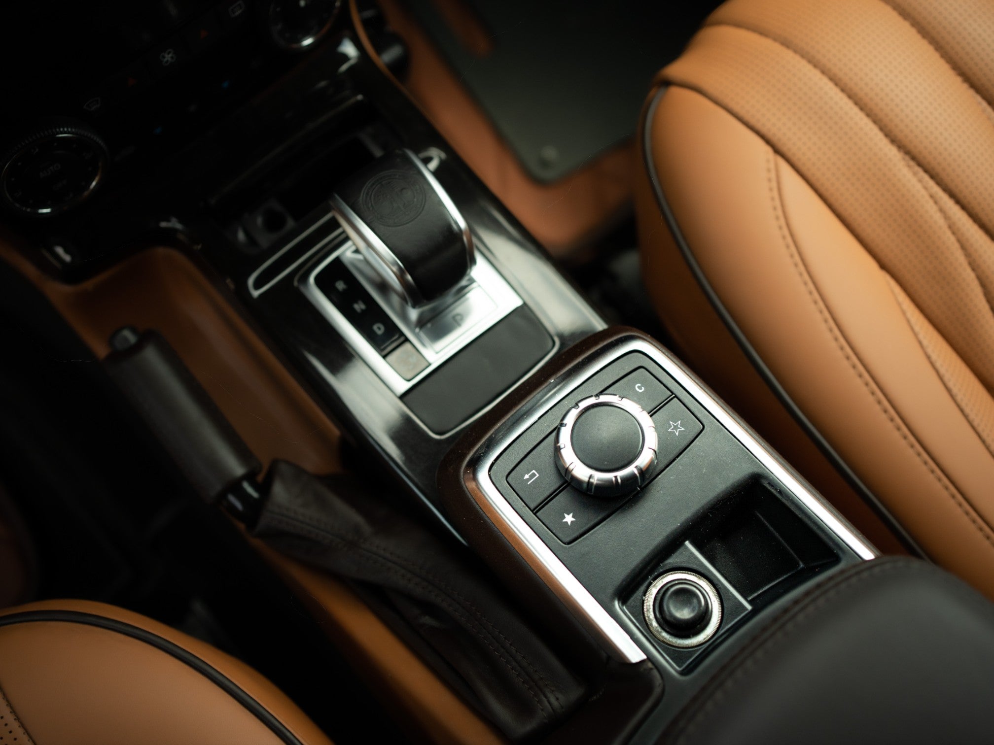 6x6 interior upholstery trim remanufacture for Mercedes Benz W463 G-Class - Custom Class