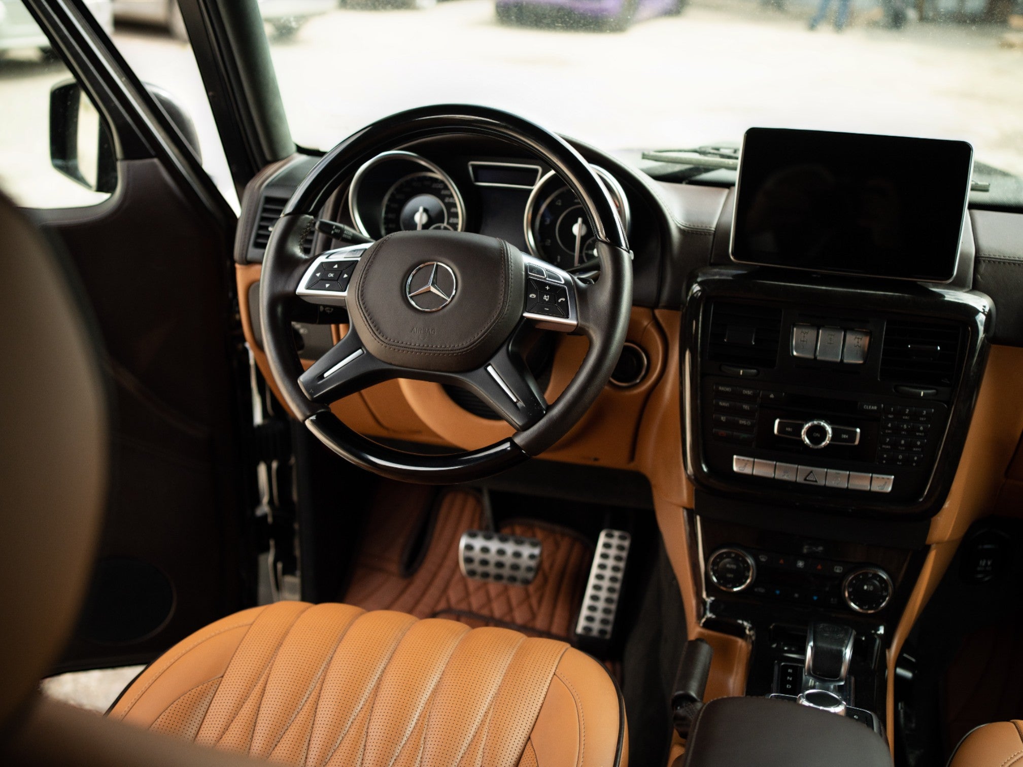 6x6 interior upholstery trim remanufacture for Mercedes Benz W463 G-Class - Custom Class