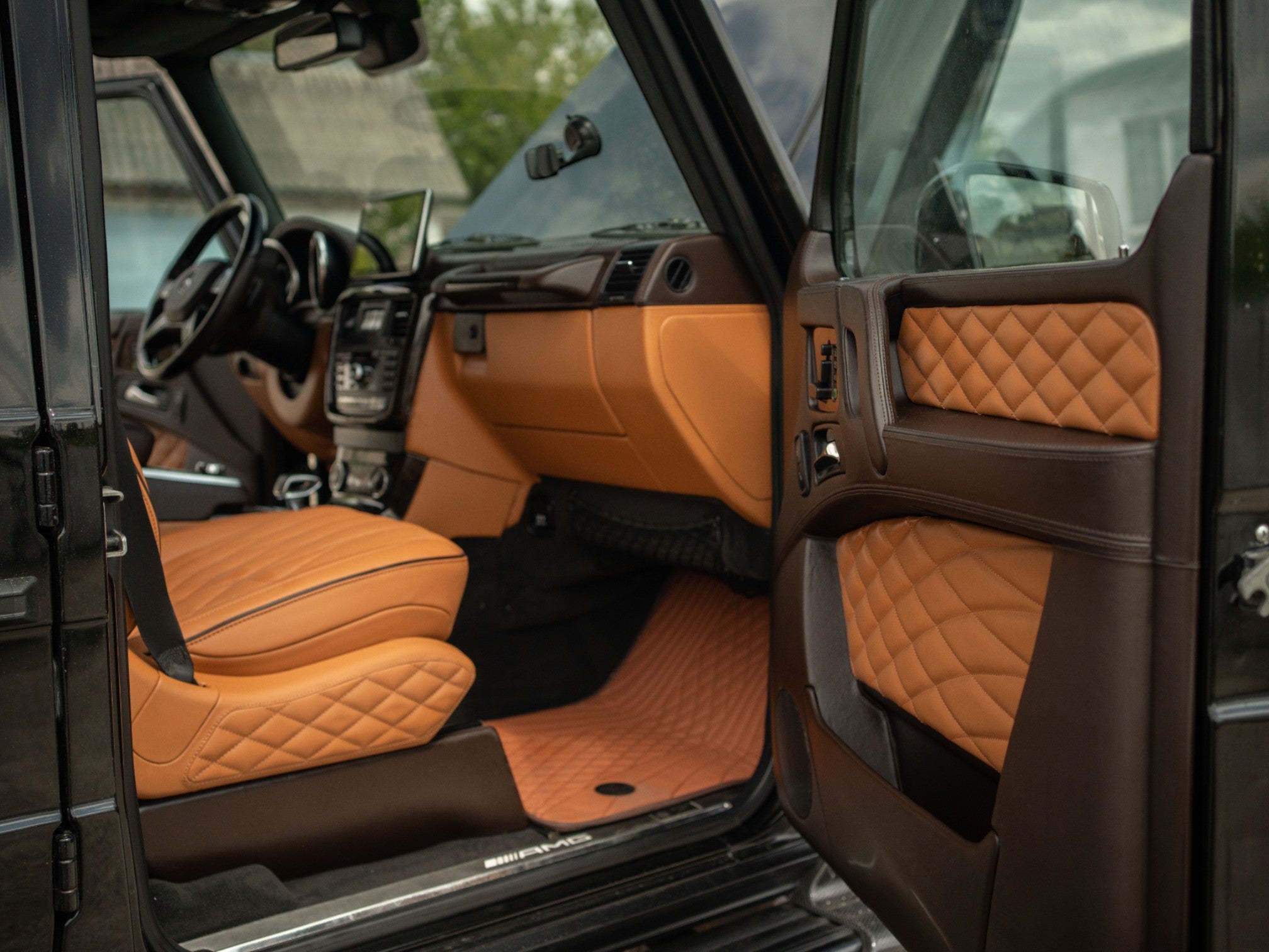 6x6 interior upholstery trim remanufacture for Mercedes Benz W463 G-Class - Custom Class