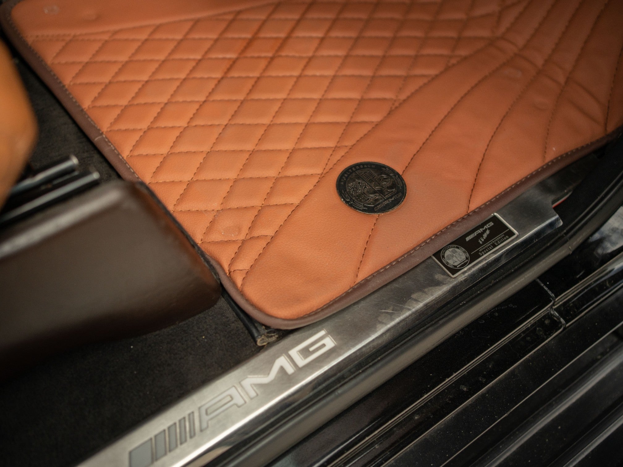 6x6 interior upholstery trim remanufacture for Mercedes Benz W463 G-Class - Custom Class