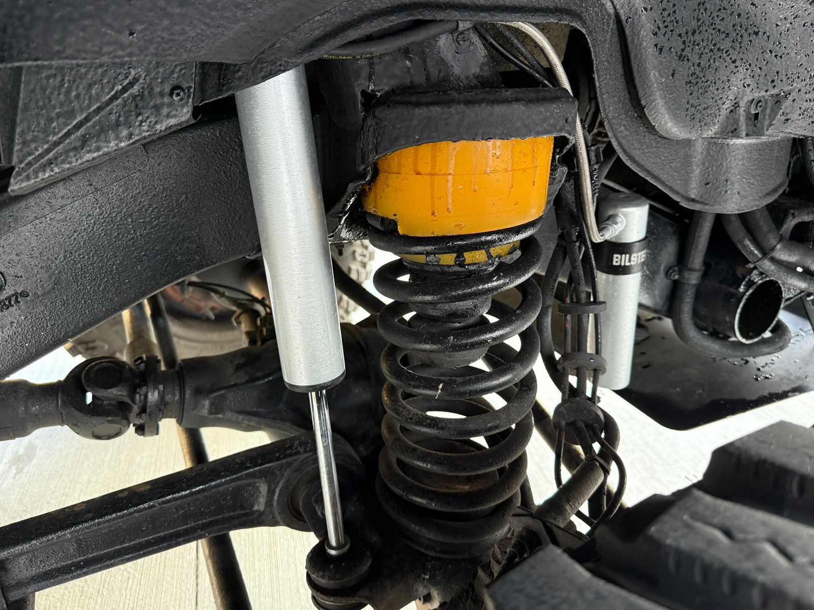 Bilstein Shock Absorbers for Mercedes G-Class W463 6x6 Conversion