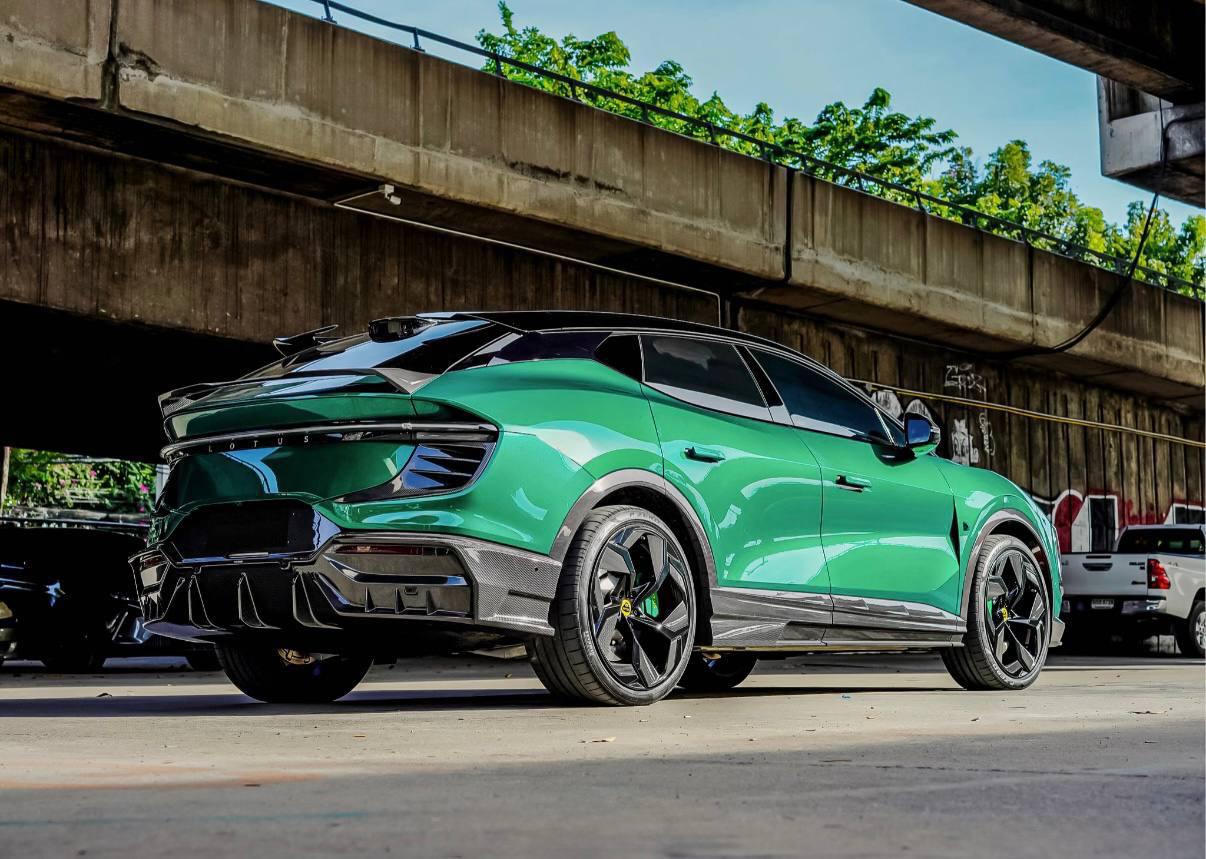 Carbon Bodykit for Lotus Eletre Type 132 2022+ - Custom Class