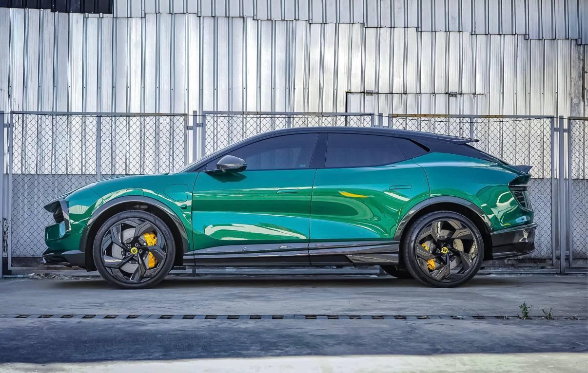 Carbon Bodykit for Lotus Eletre Type 132 2022+ - Custom Class