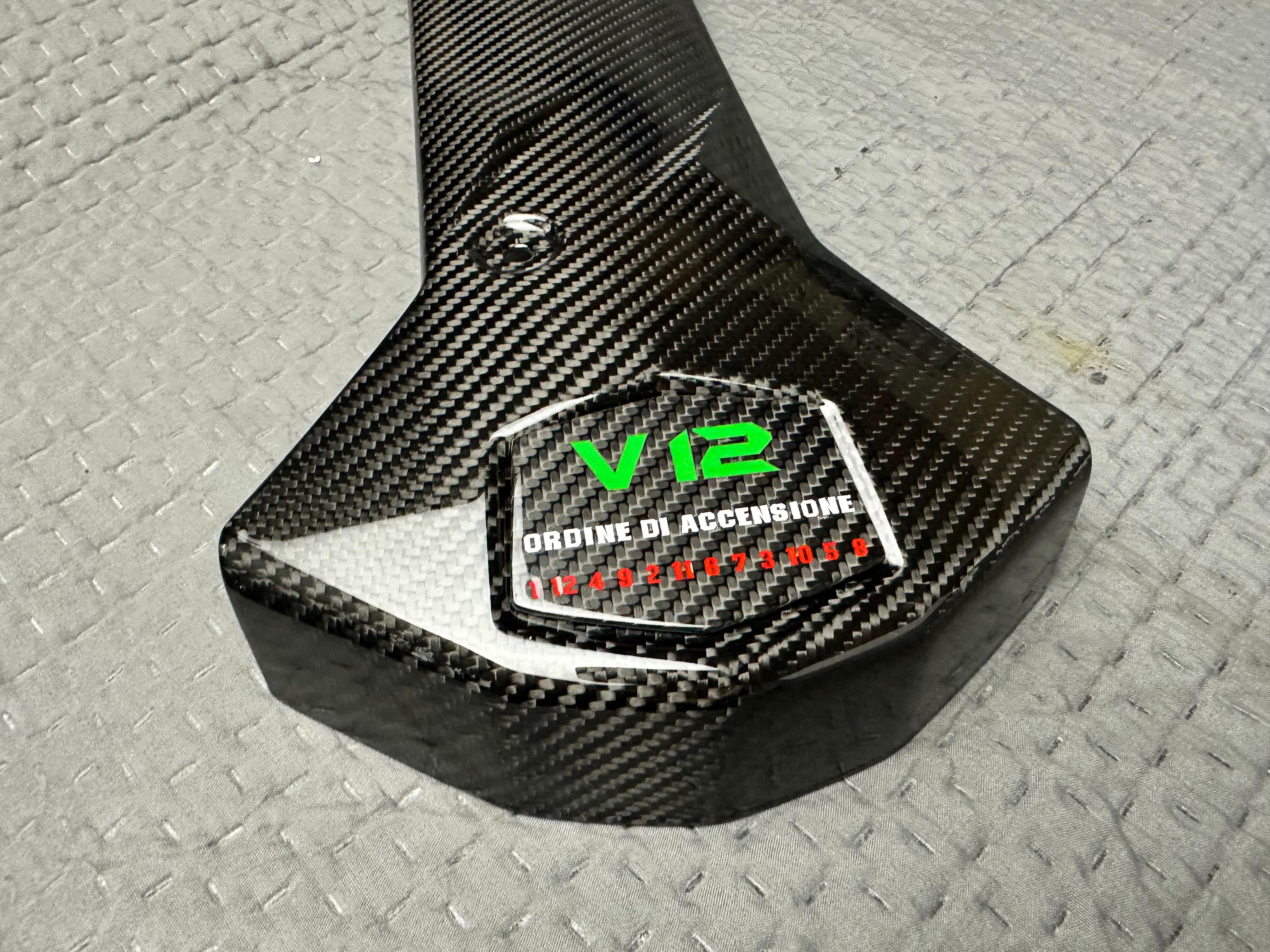 Carbon Engine Cover Replacement for V12 Lamborghini Aventador 2011-2022 - Custom Class