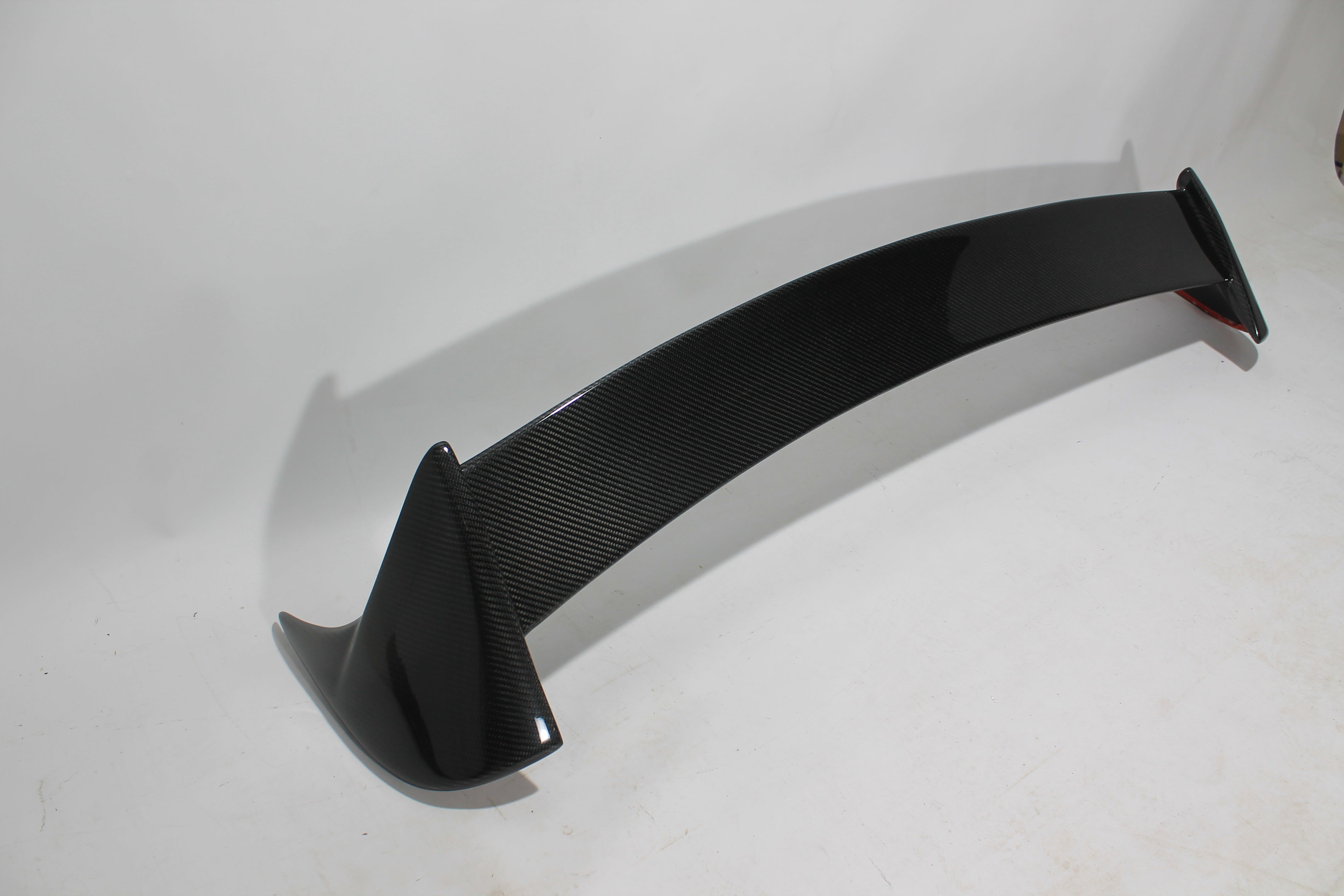 Carbon rear roof spoiler for Porsche Macan 2014-2017 - Custom Class