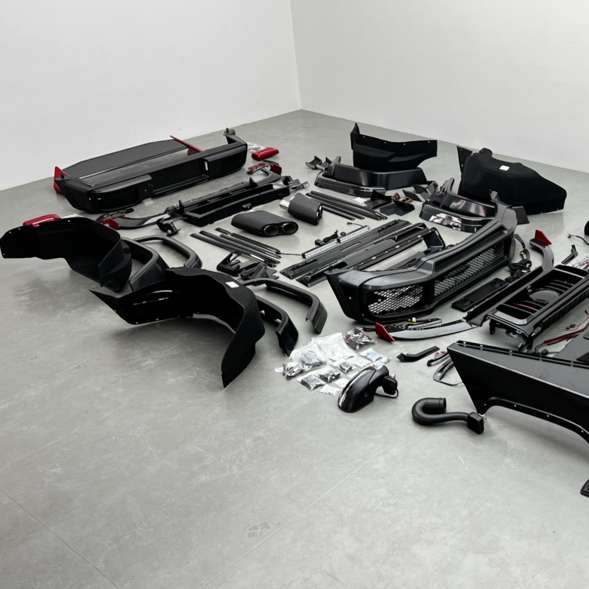 Full body kit Brabus Rocket G900 with Plastic Widestar body kit for Mercedes W463 02-18 G-Wagon - Custom Class