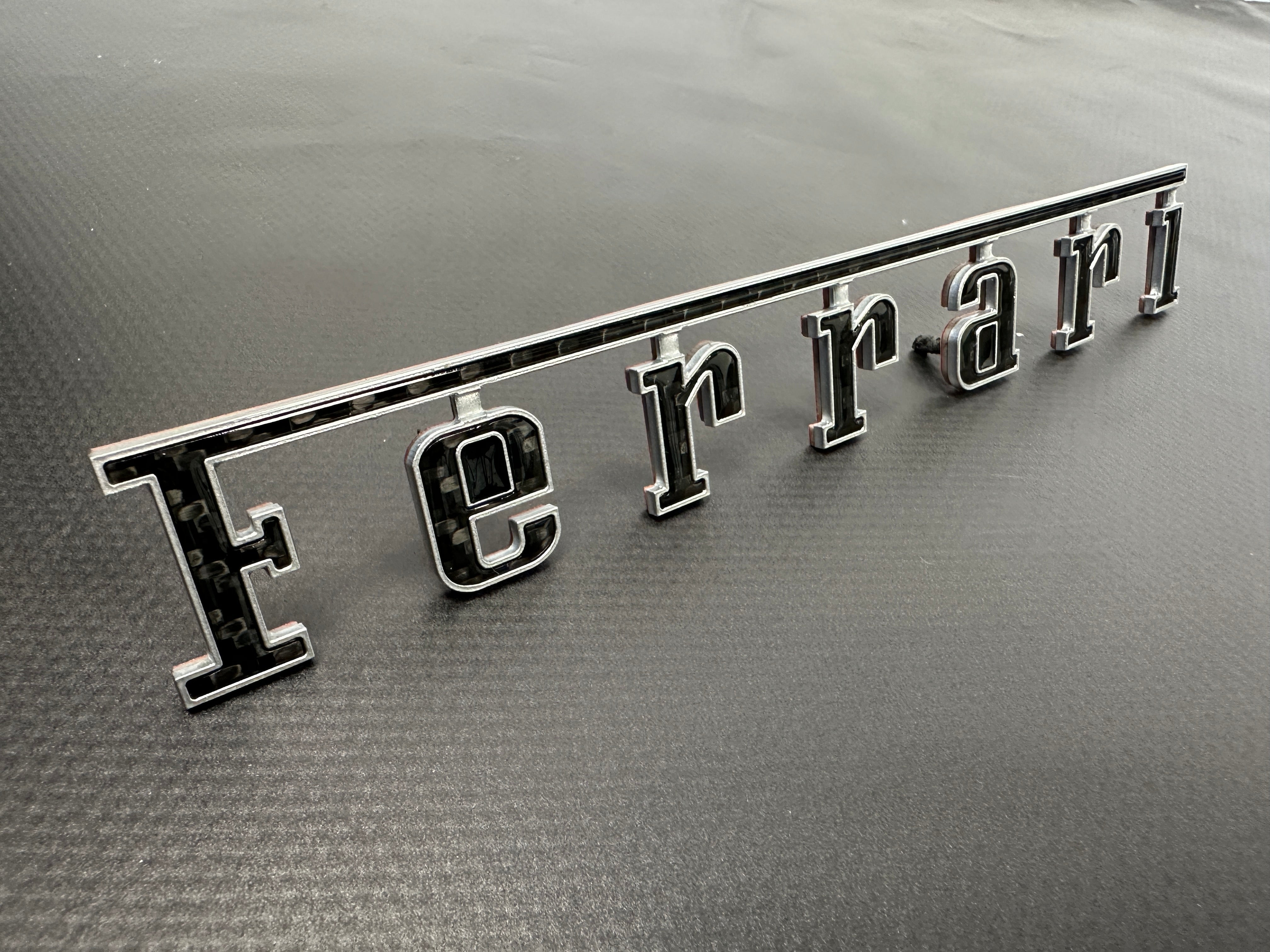 Ferrari rear emblem metal with carbon for Ferrari 812 Superfast - Custom Class