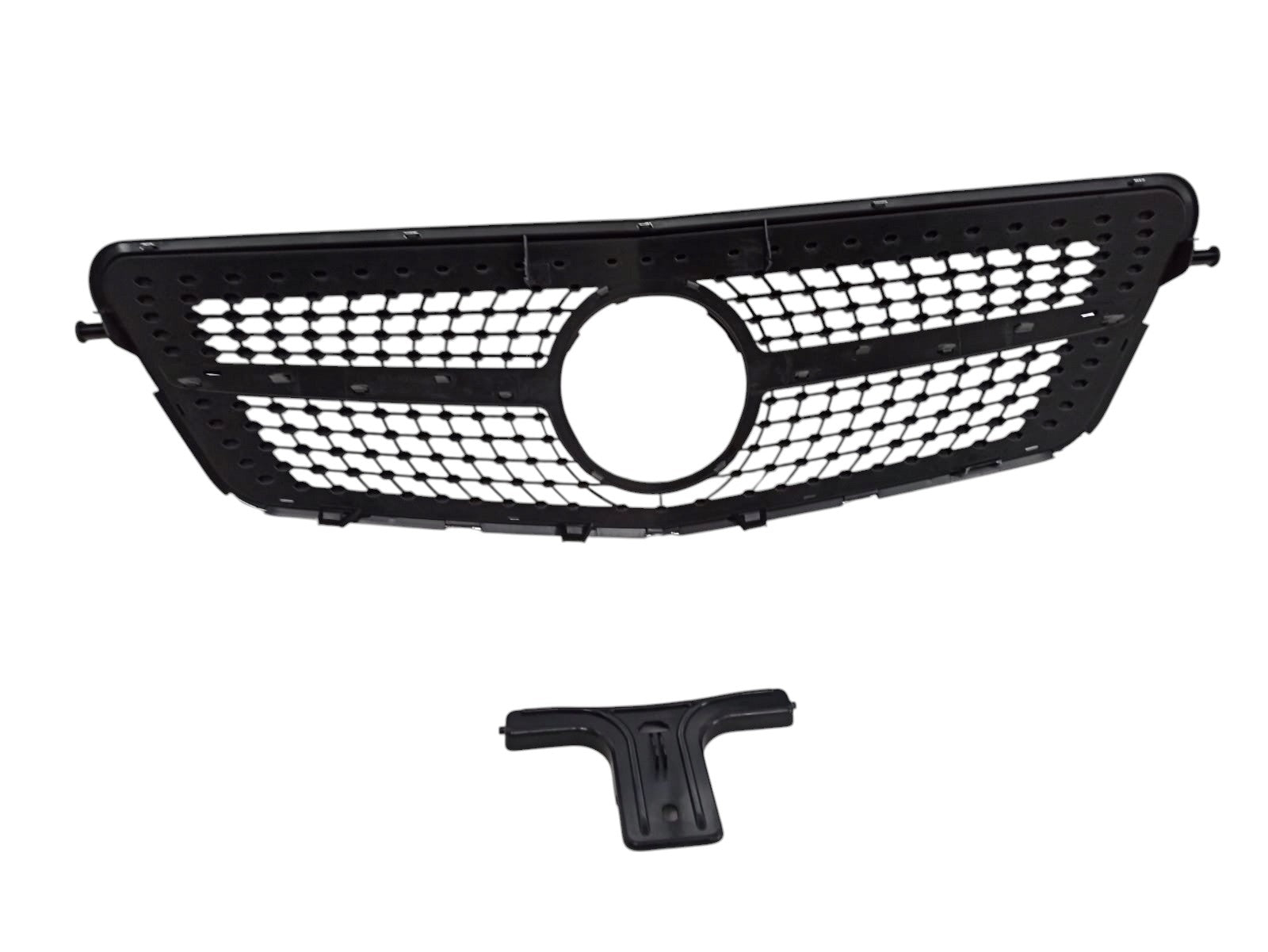 Diamond Silver front grill for Mercedes E-Class W212 (2009-2013) from Custom Class, featuring a sleek and elegant design.