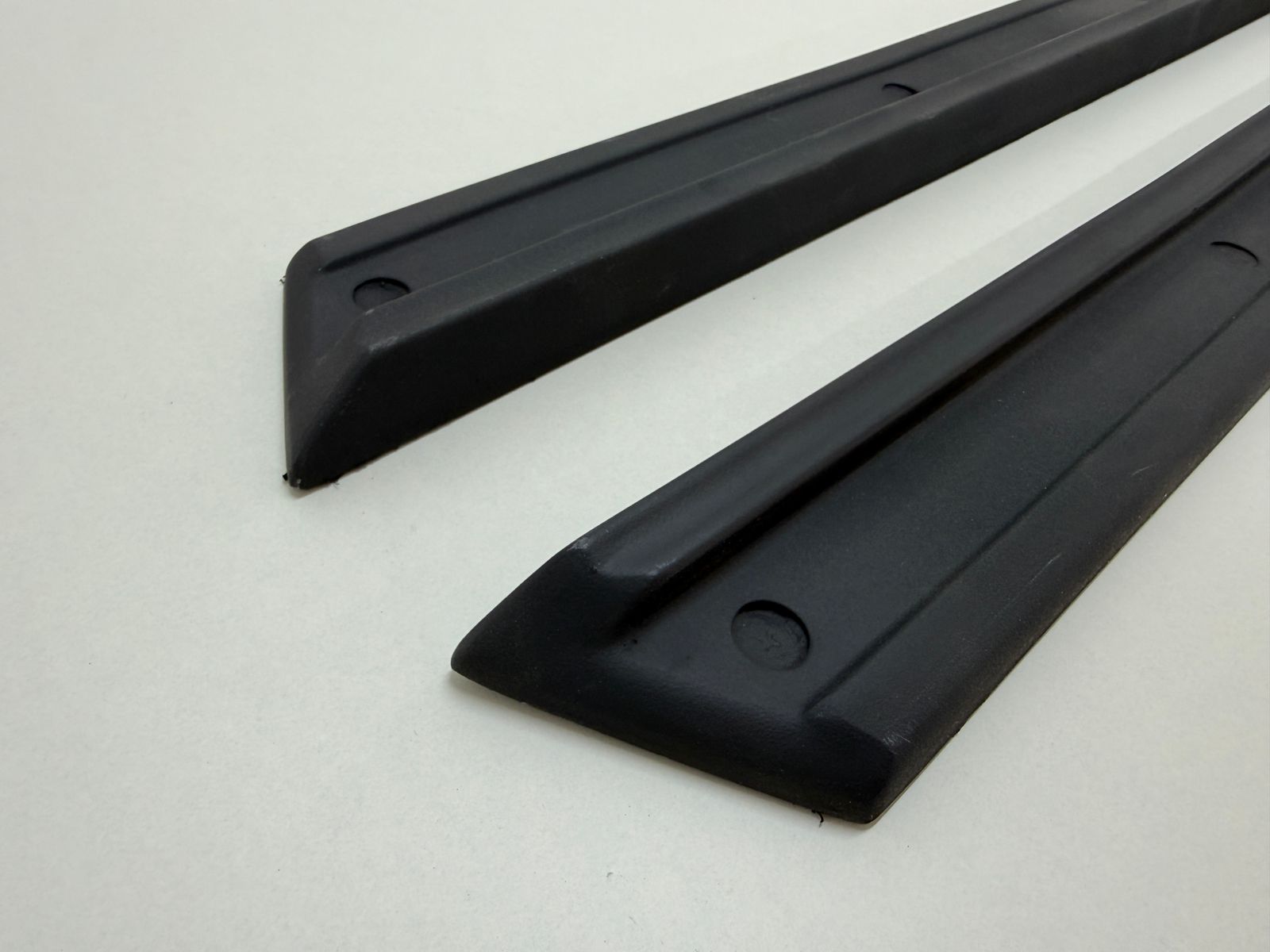 Front Lower Door Protective Strips (Fiberglass) for Mercedes-Benz G-Class W460 / W461 3-Door – 2400 mm