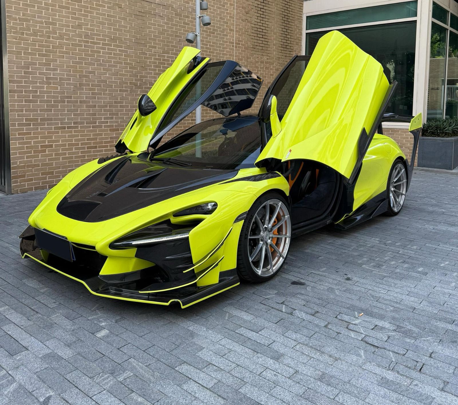 McLaren 720S GTR Style Body Kit – Carbon Fiber + ABS Plastic with Exhaust