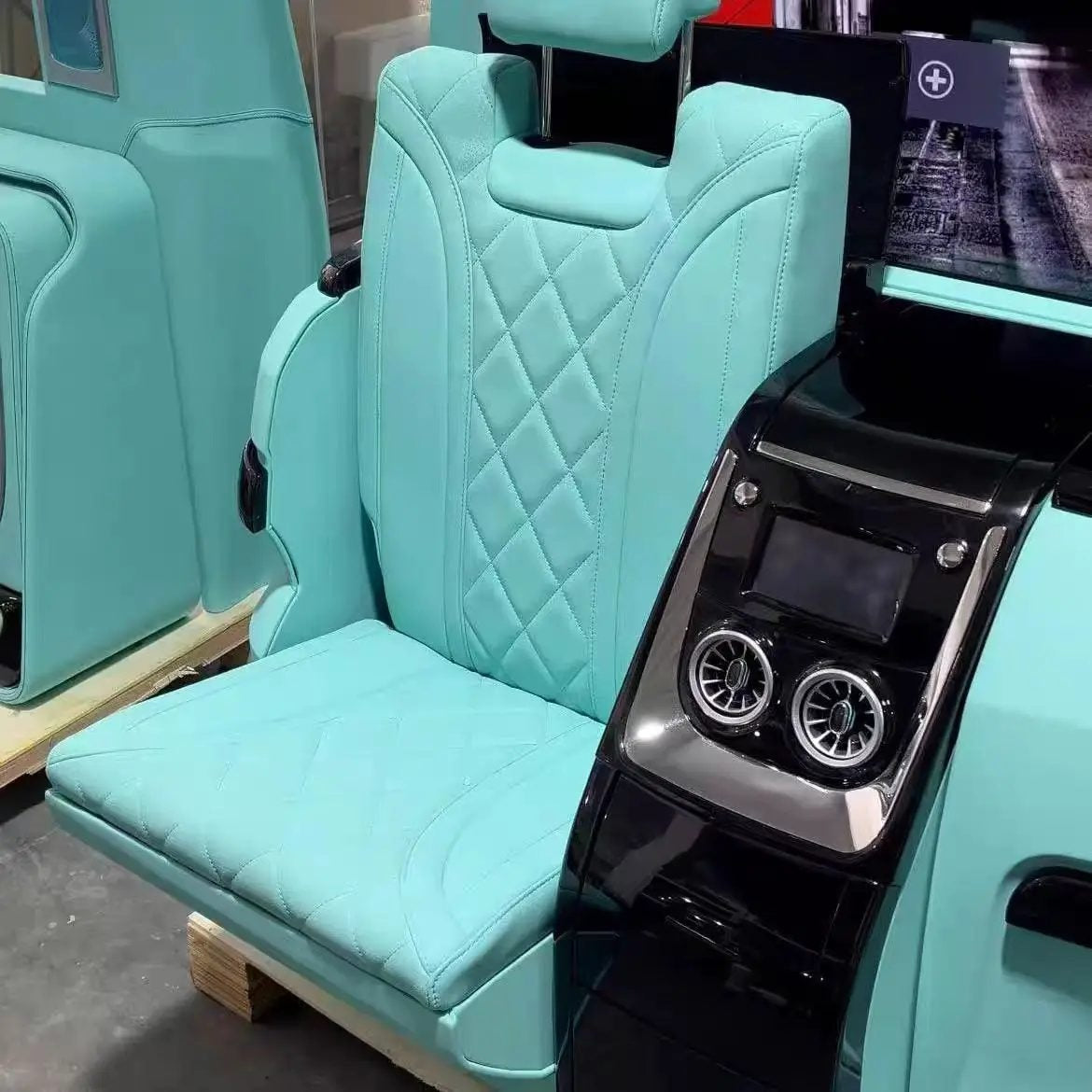 Multifunctional Rear Partition Wall with Monitor & Folding Seats for Mercedes-Benz V-Class W447 (2016–2024)