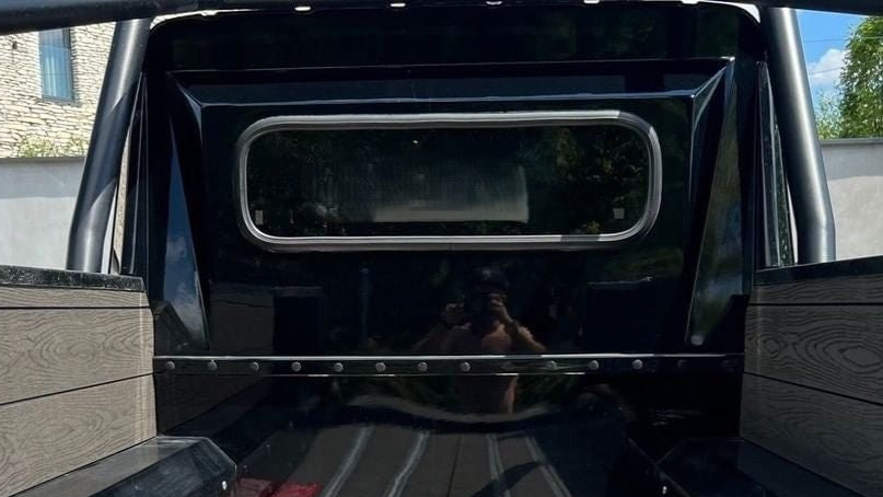 Rear Window Glass Set for Mercedes-Benz W463 6x6 Conversion