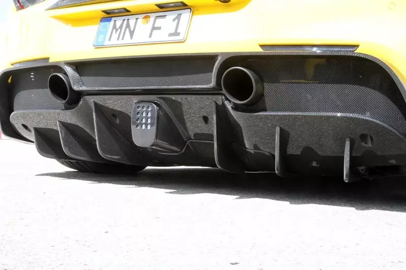 Rear bumper carbon diffuser for Ferrari 488 GTB 2015-2017 - Custom Class