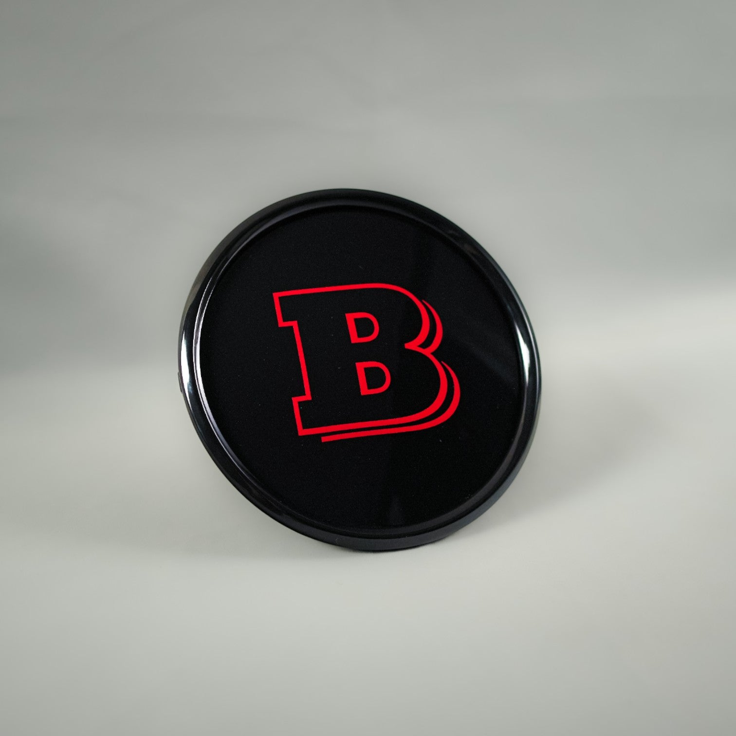 Red front grille emblem with Brabus logo for Mercedes-Benz W465 2025+ - Custom Class