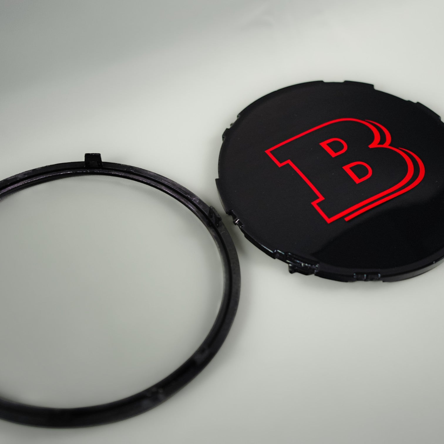 Red front grille emblem with Brabus logo for Mercedes-Benz W465 2025+ - Custom Class