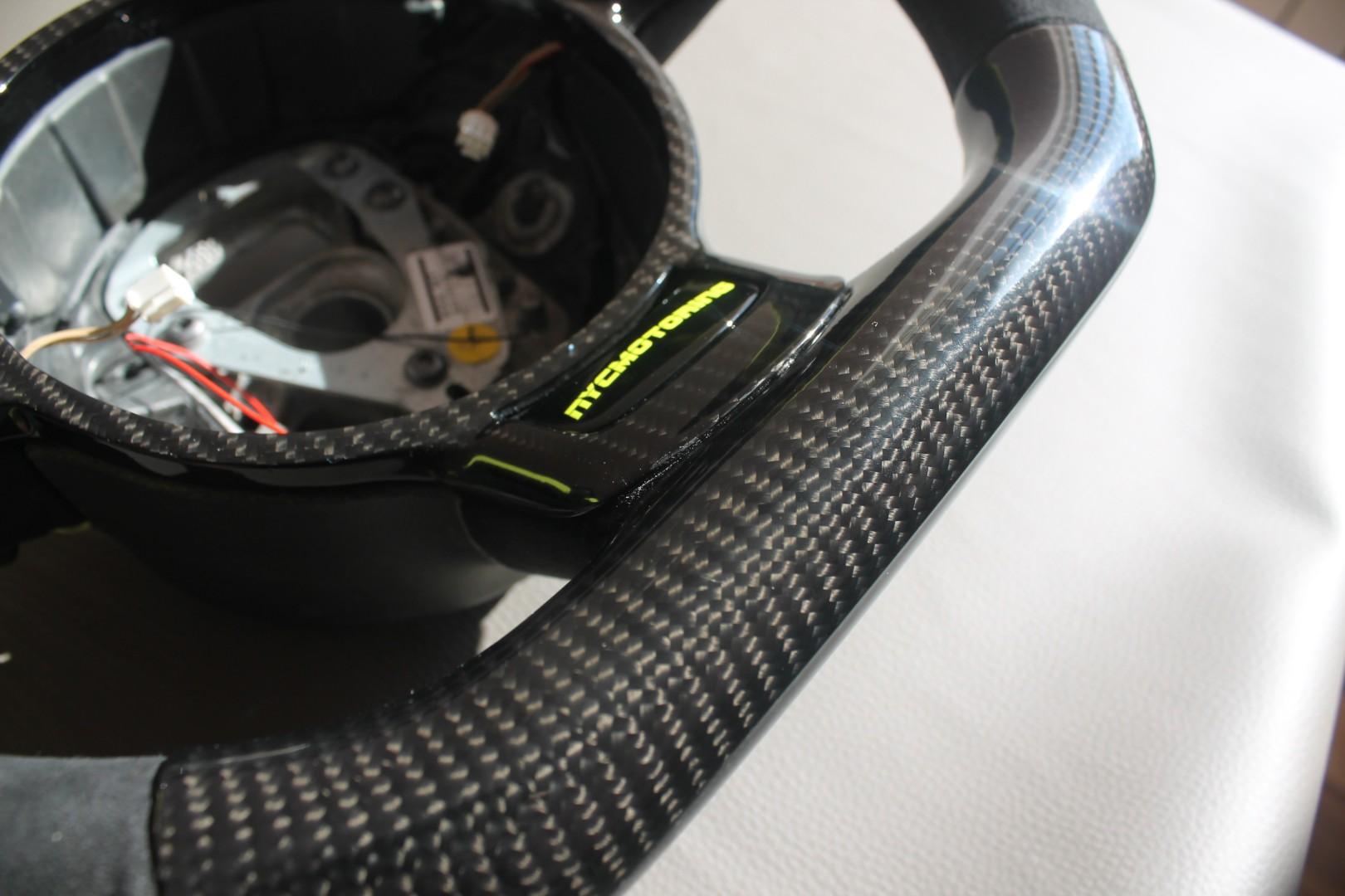 Audi R8 Steering Wheel Carbon Leather Alcantara - Custom Class