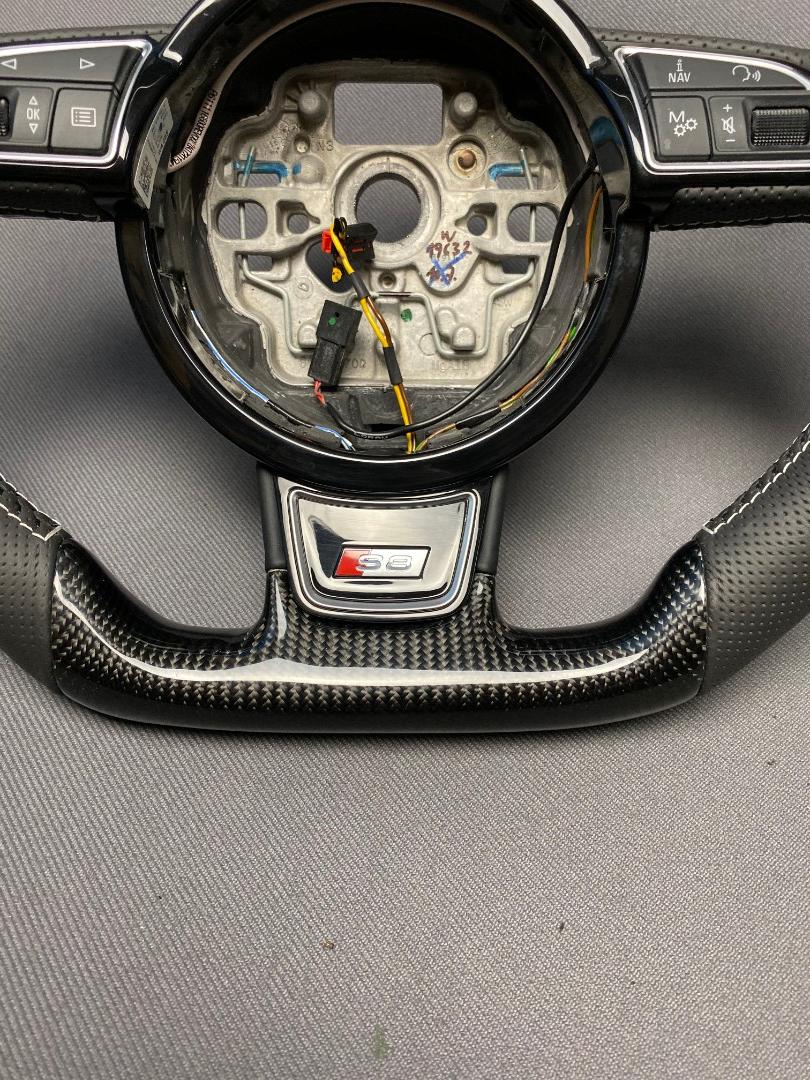 Audi S8 Steering Wheel Carbon Leather - Custom Class
