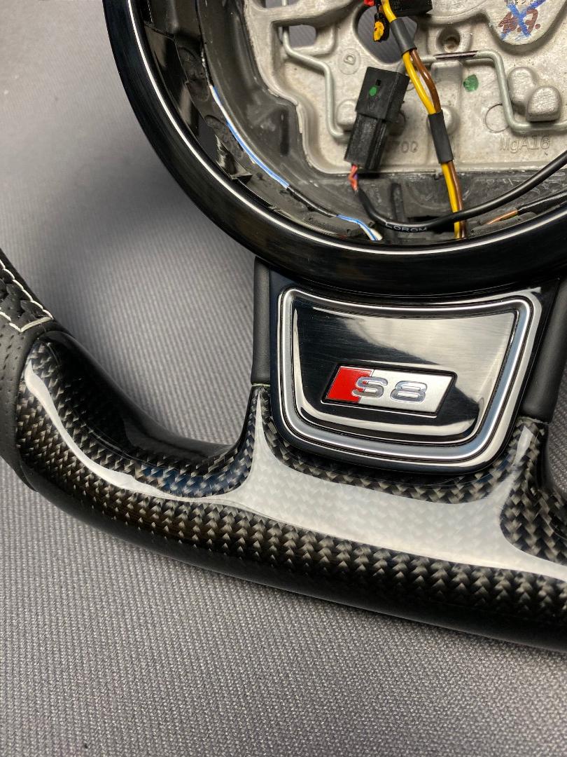 Audi S8 Steering Wheel Carbon Leather - Custom Class