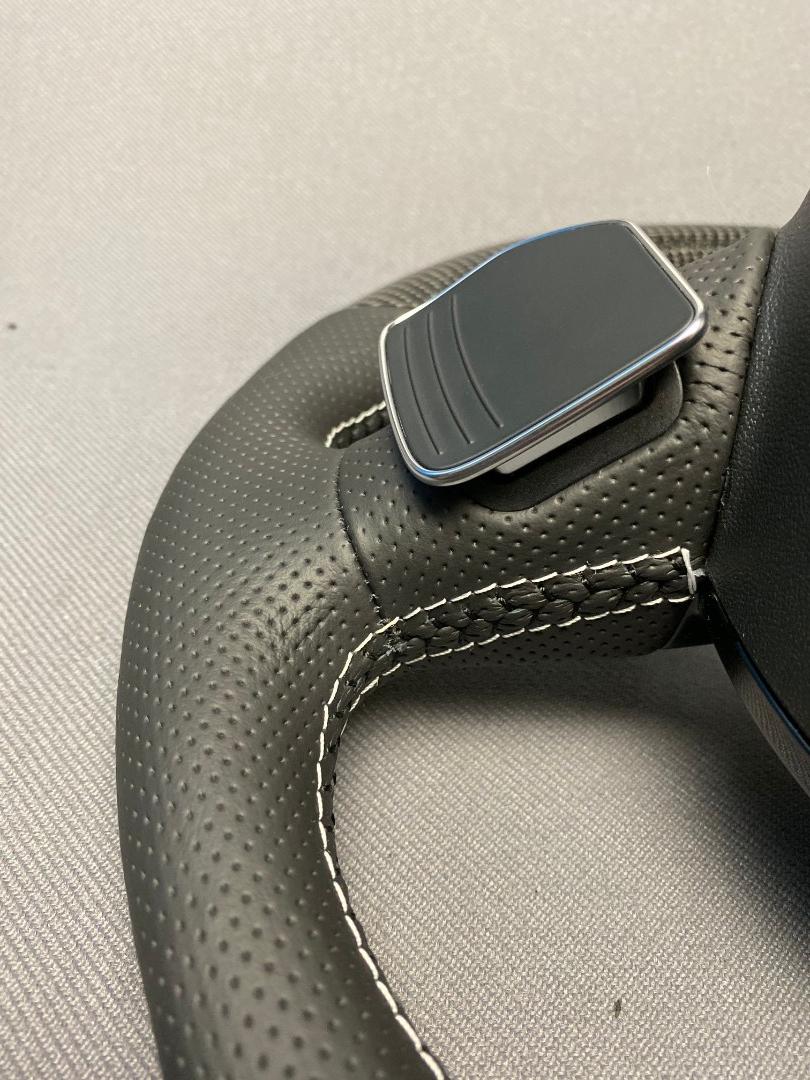 Audi S8 Steering Wheel Carbon Leather - Custom Class