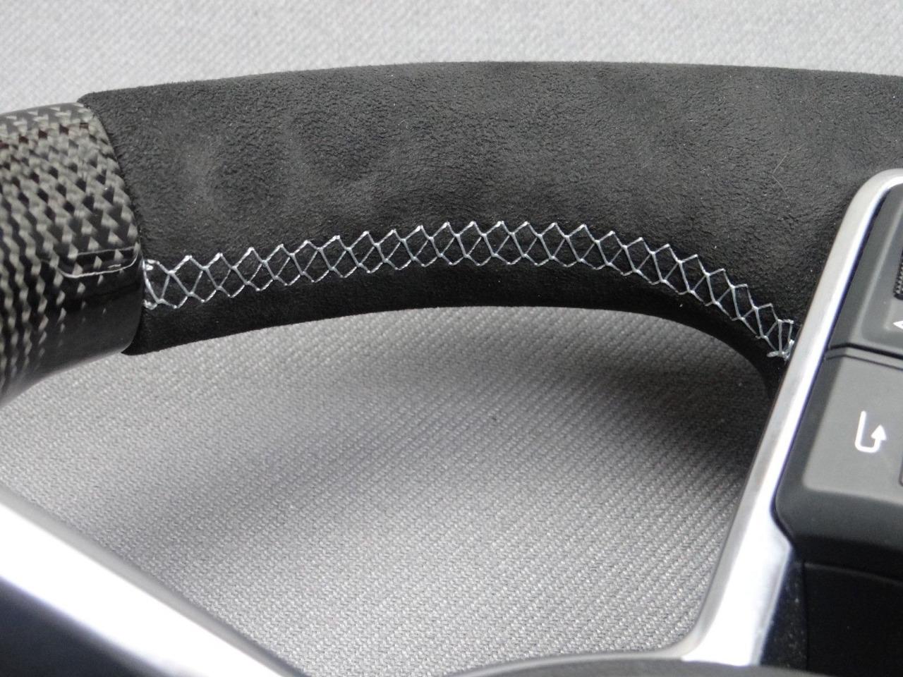 Audi TT R8 Steering Wheel Carbon Alcantara - Custom Class