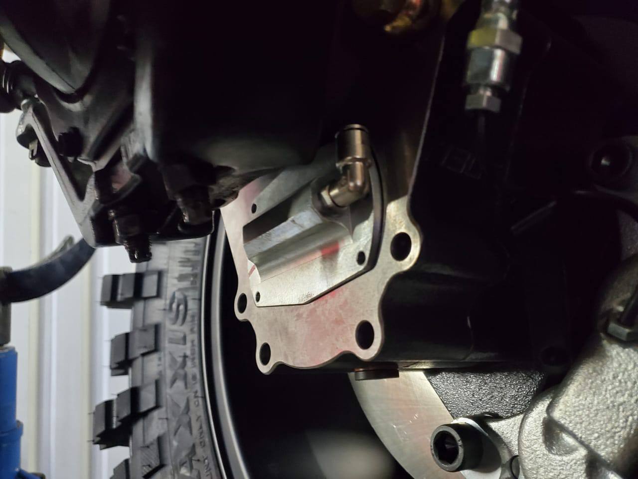 Automatic Wheels Inflation System CTIS for 4 Beadlock wheels Mercedes-Benz W463 4x4 6x6 - Custom Class