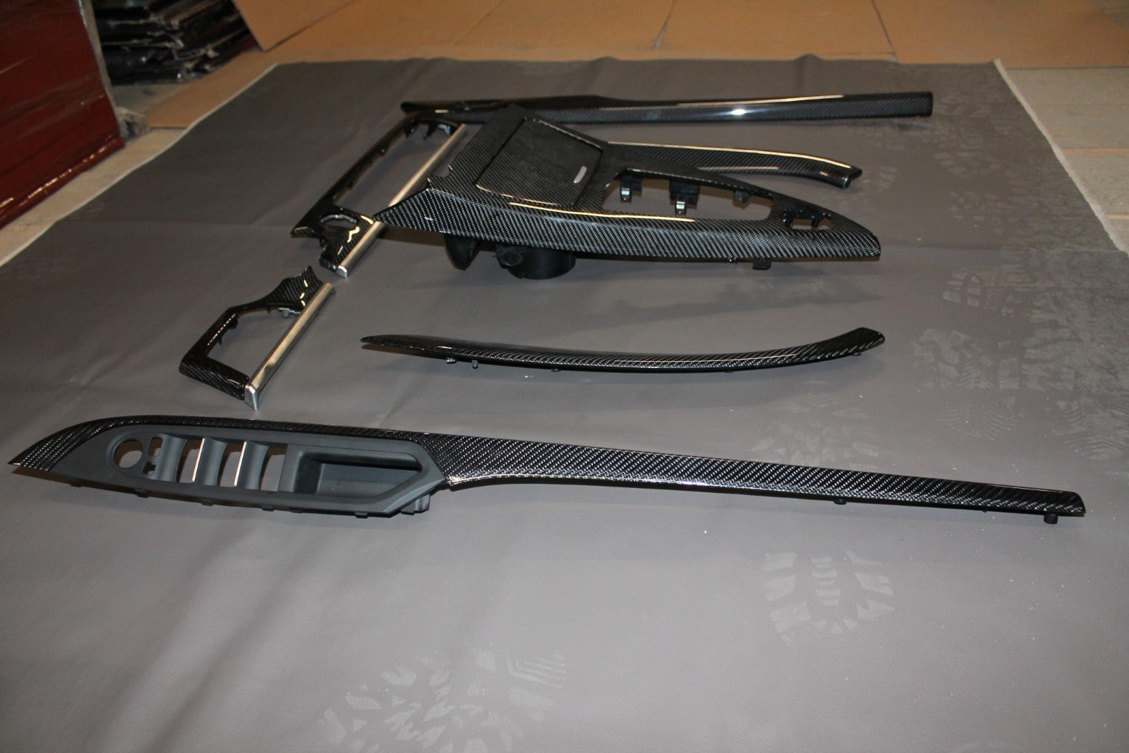 BMW 6-series Interior Carbon Trims - Custom Class