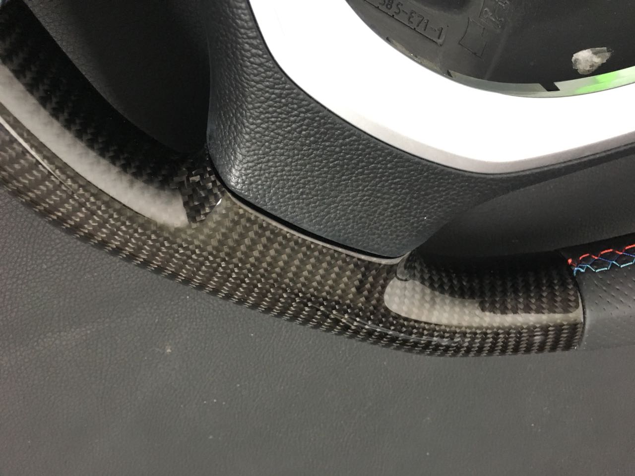 BMW E70 E71 Steering Wheel Carbon Leather M-pack - Custom Class