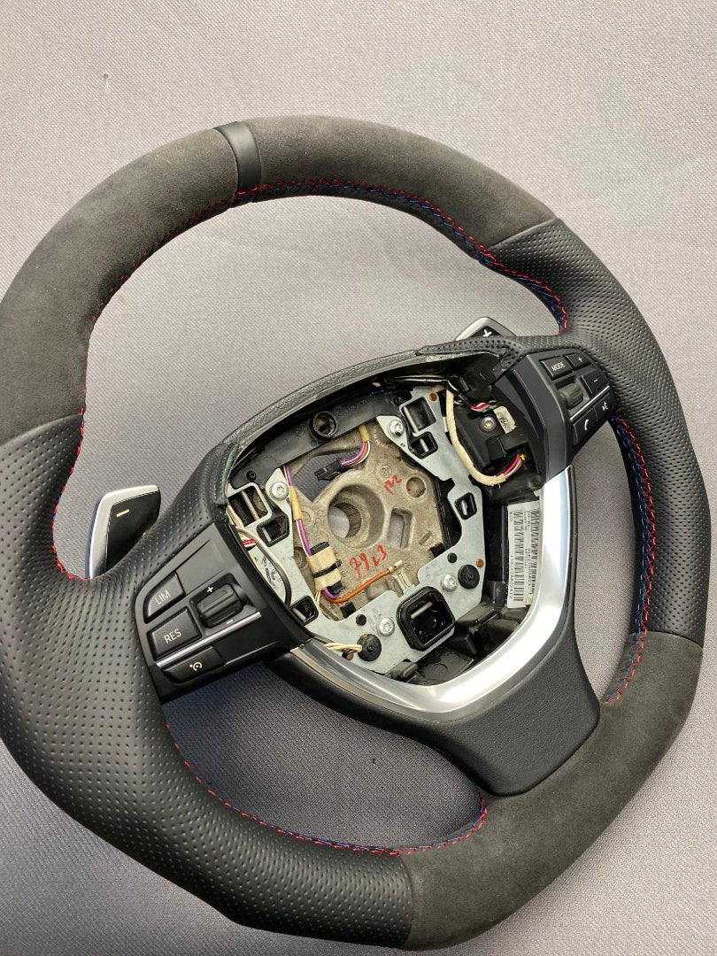 BMW F10 F01 Steering Wheel Alcantara Carbon - Custom Class