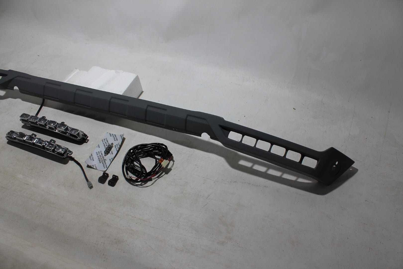 Brabus Fiberglass Front Bumper Diffuser with LED Lights for Mercedes-Benz G-Wagon W463 G63 - Custom Class