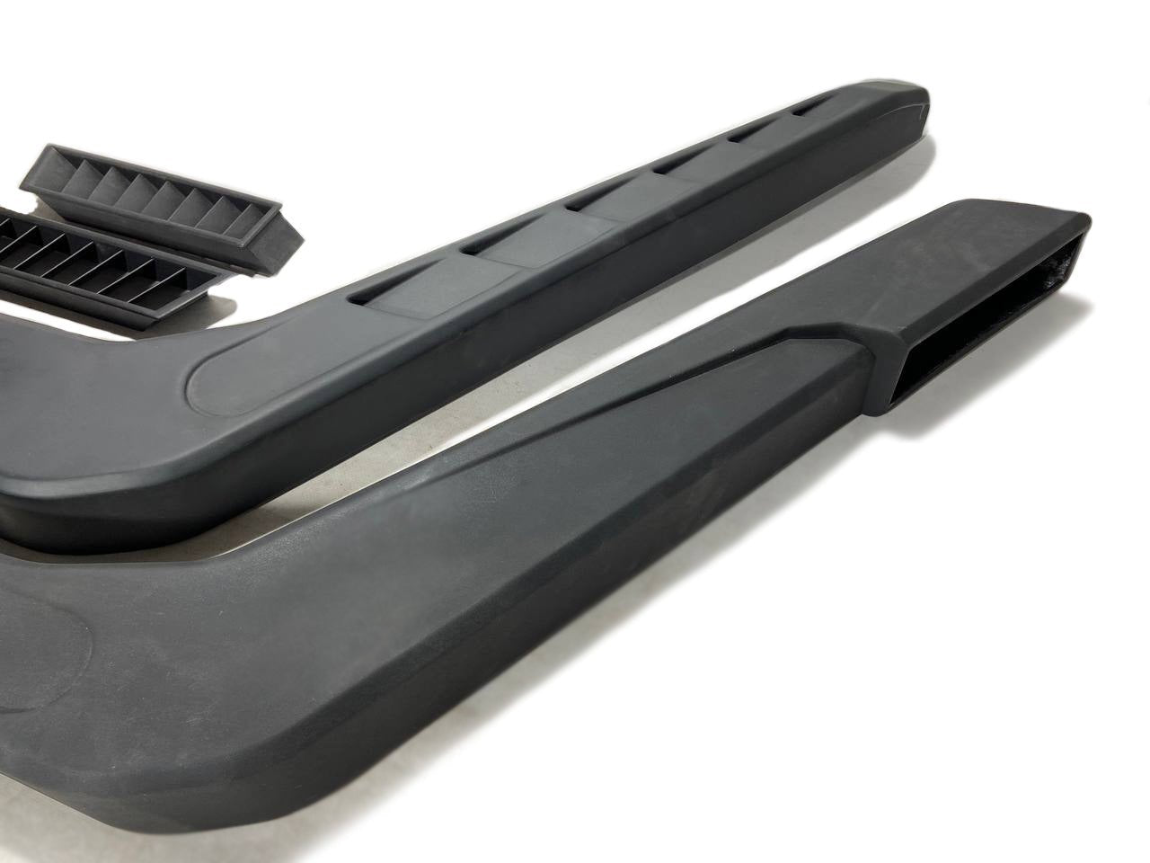 Brabus fiberglass snorkels with badges air intake for Mercedes W463 G-Wagon - Custom Class