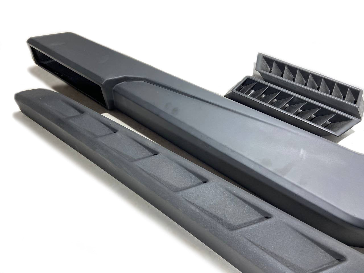 Brabus fiberglass snorkels with badges air intake for Mercedes W463 G-Wagon - Custom Class