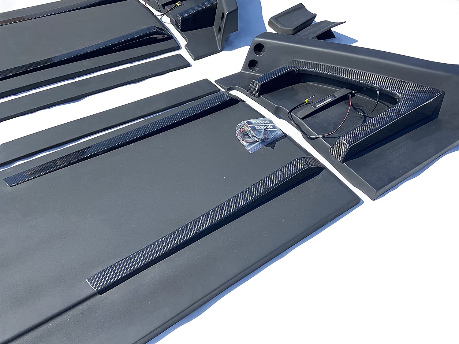 Brabus Widestar Style Fiberglass kit with Carbon Insertions Body Kit 23 pcs for Mercedes Benz G-Class G-Wagon W463 G63 G55 G500 - Custom Class