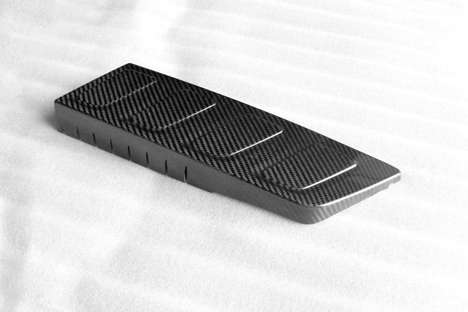 Carbon fiber engine cover central part for petrol engine G500 Mercedes-Benz W463A G-Wagon - Custom Class