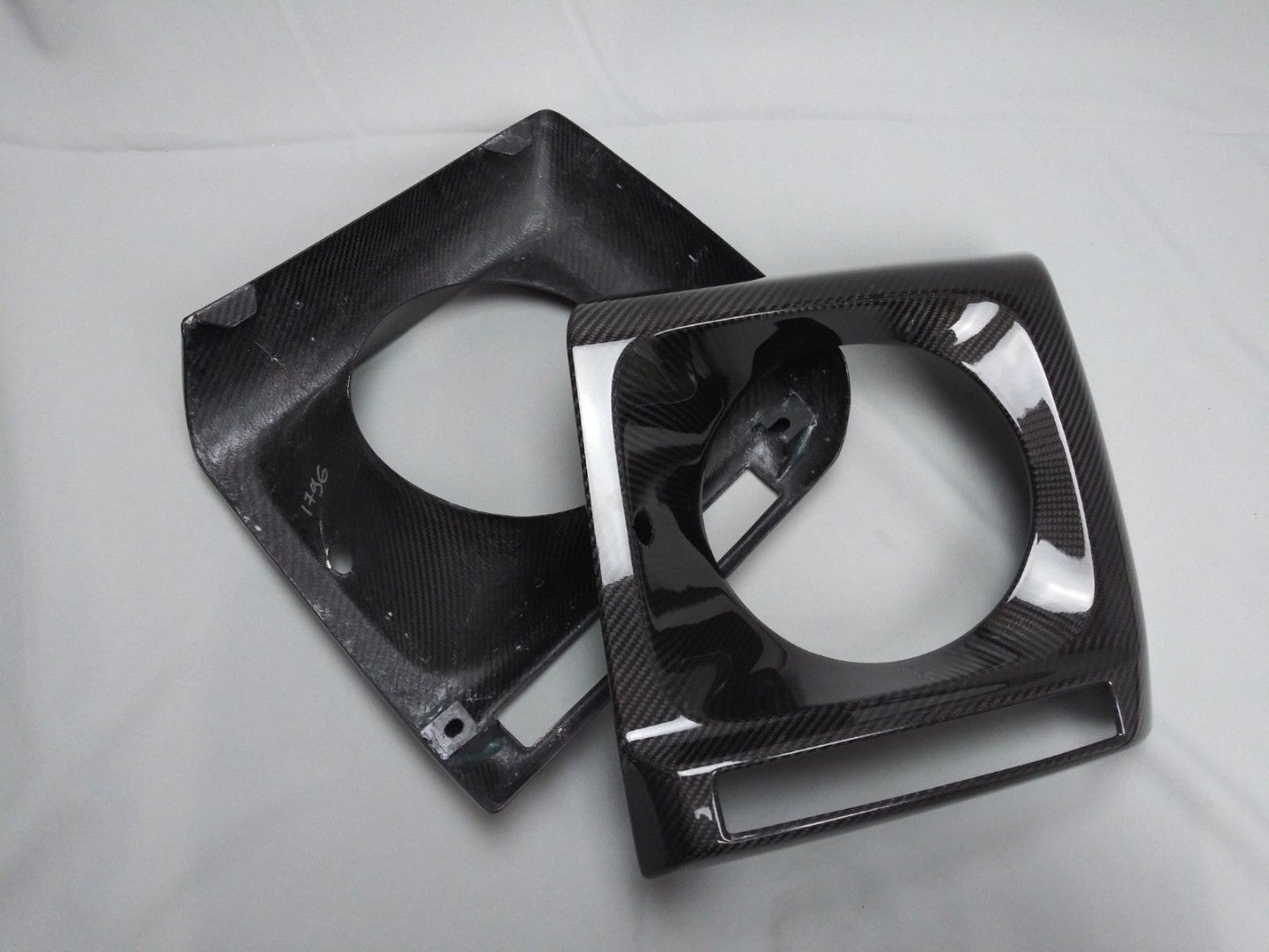 Carbon front headlight covers 2 pcs set for Mercedes-Benz W463 G-Wagon - Custom Class