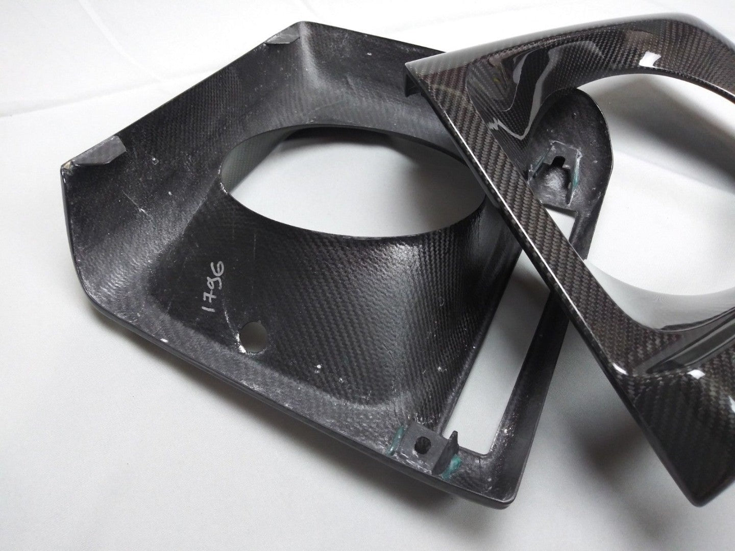 Carbon front headlight covers 2 pcs set for Mercedes-Benz W463 G-Wagon - Custom Class