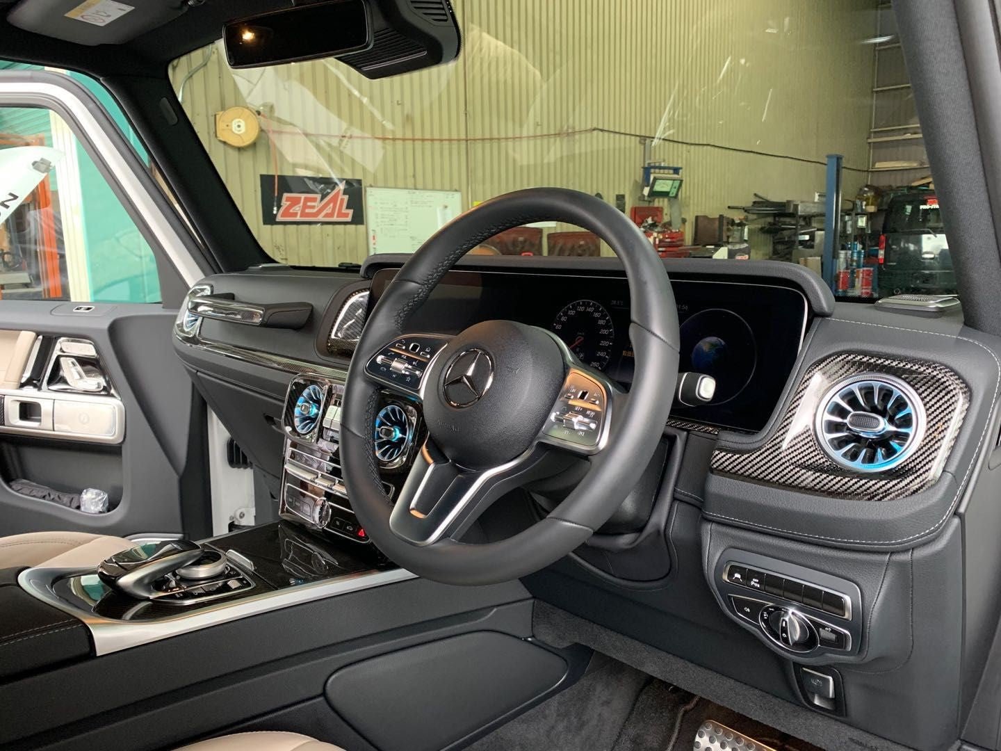 Carbon fiber interior trims for Mercedes-Benz W463A W464 G-Class - Custom Class