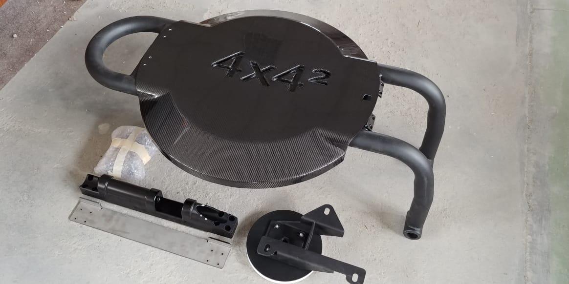 Carbon fiber rear spare wheel cover complete for Mercedes-Benz W463 G-Wagon 4x4 Squared - Custom Class