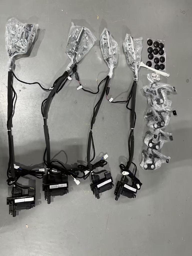 Door lock soft closer for Mercedes-Benz W463A W465 G class G350 G500 G550 G55 G63 - Custom Class