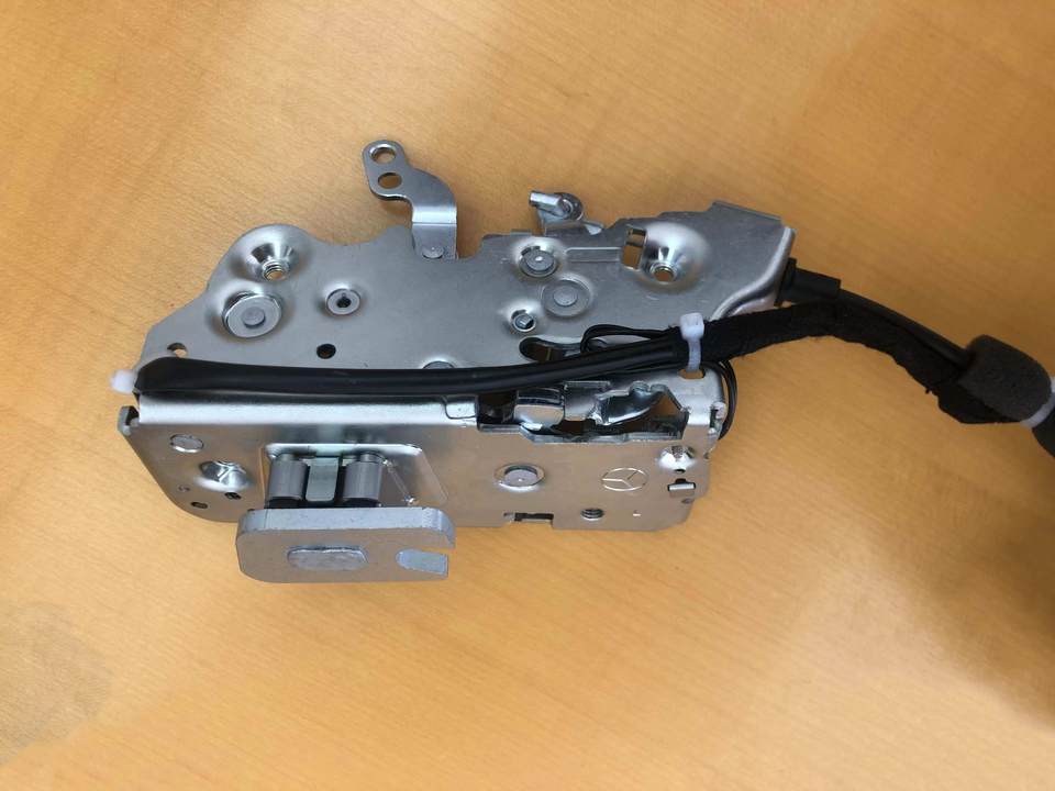 Door lock soft closer for Mercedes-Benz W463A W465 G class G350 G500 G550 G55 G63 - Custom Class