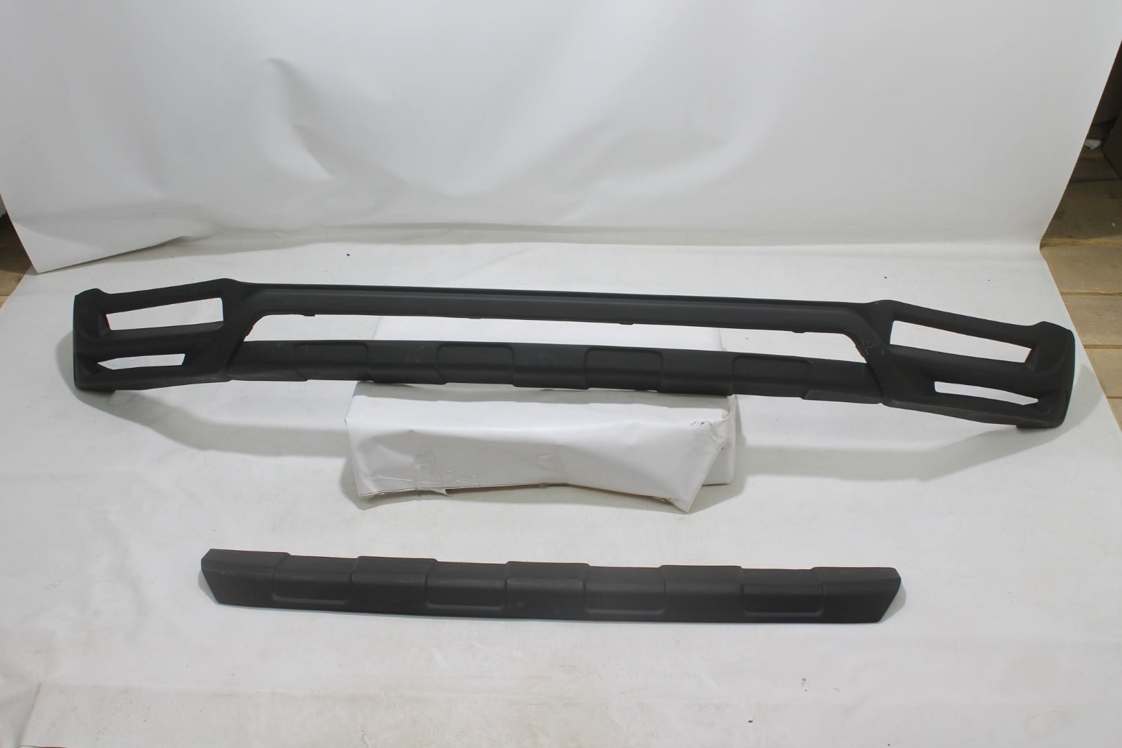 Fiberglass front bumper lip spoiler for Mercedes-Benz W463a W464 G500 - Custom Class