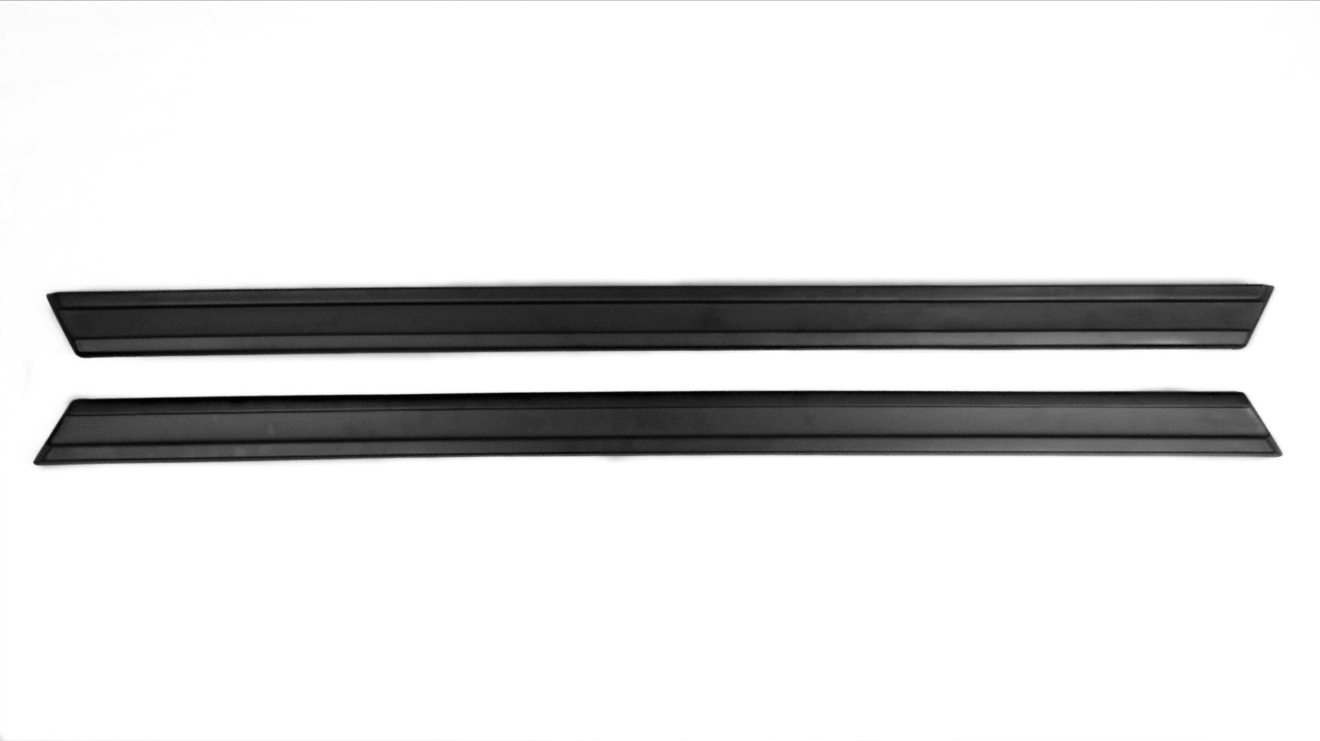 Fiberglass lower entrance mouldings trim for 3-door Mercedes-Benz W463 G-Class from Custom Class, designed for a sleek and durable upgrade.