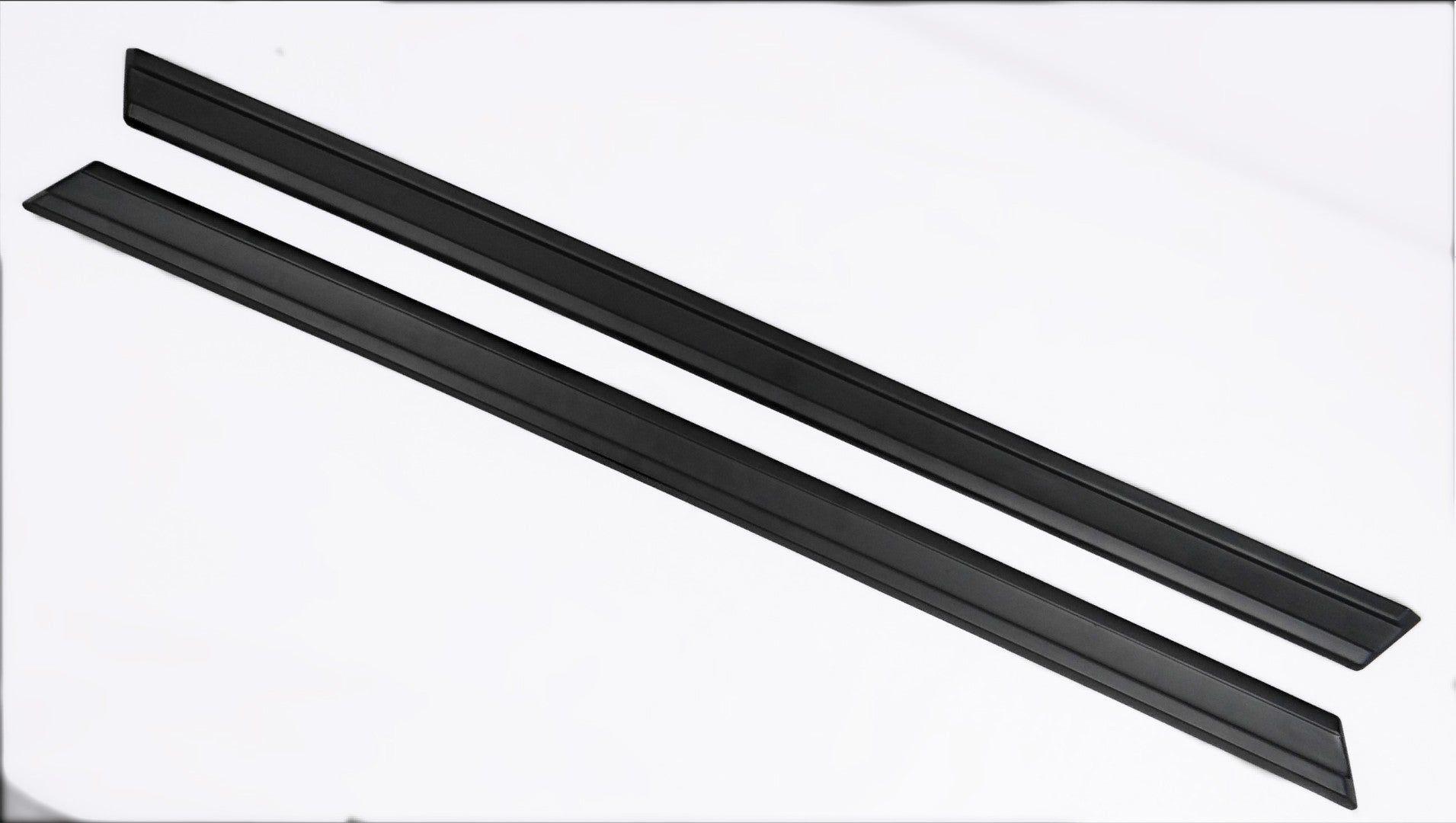 Fiberglass lower entrance mouldings trim for 3-door Mercedes-Benz W463 G-Class - Custom Class