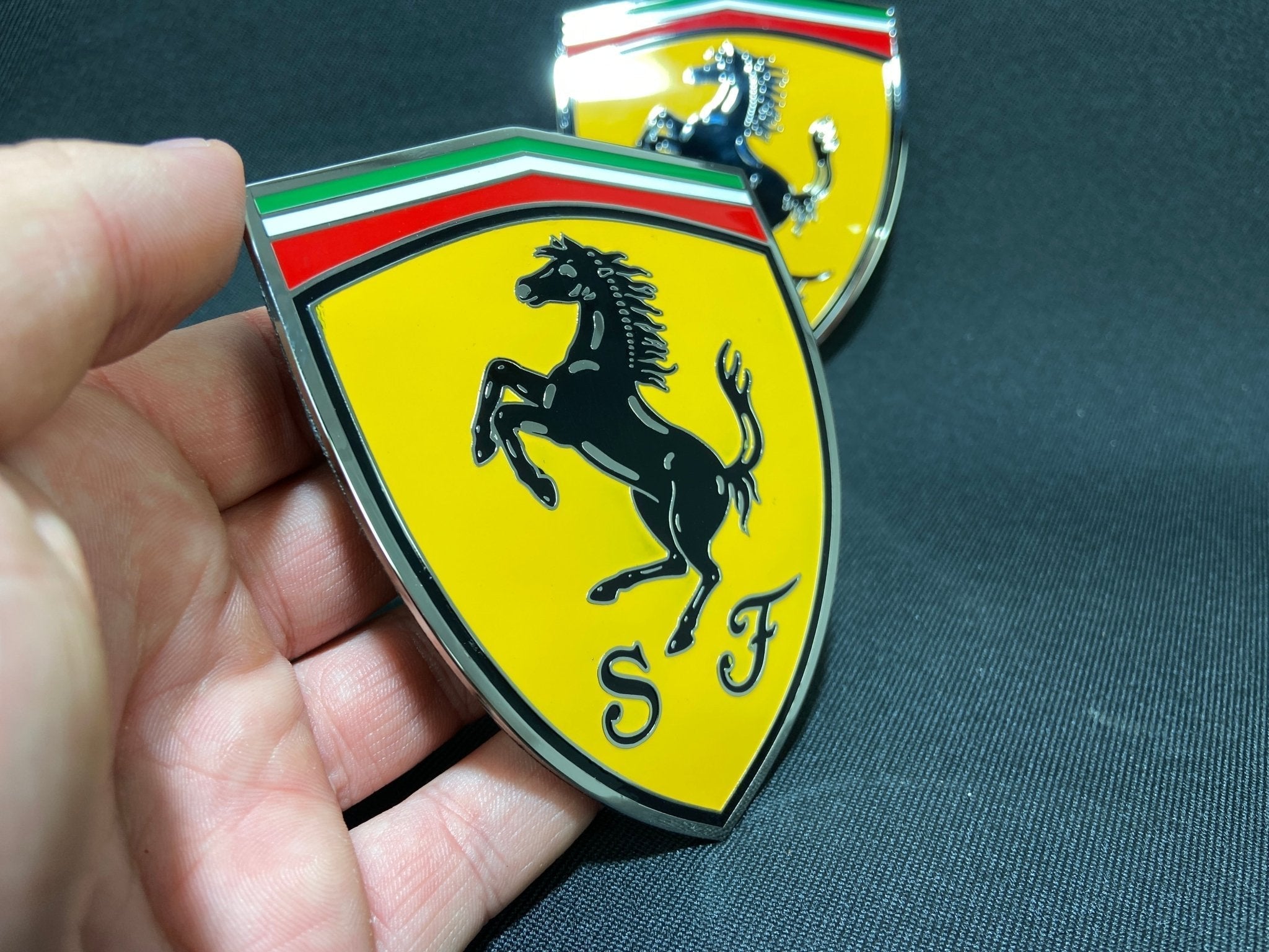 For Ferrari 360 Modena Yellow side pillar Metal Emblems Badges set - Custom Class