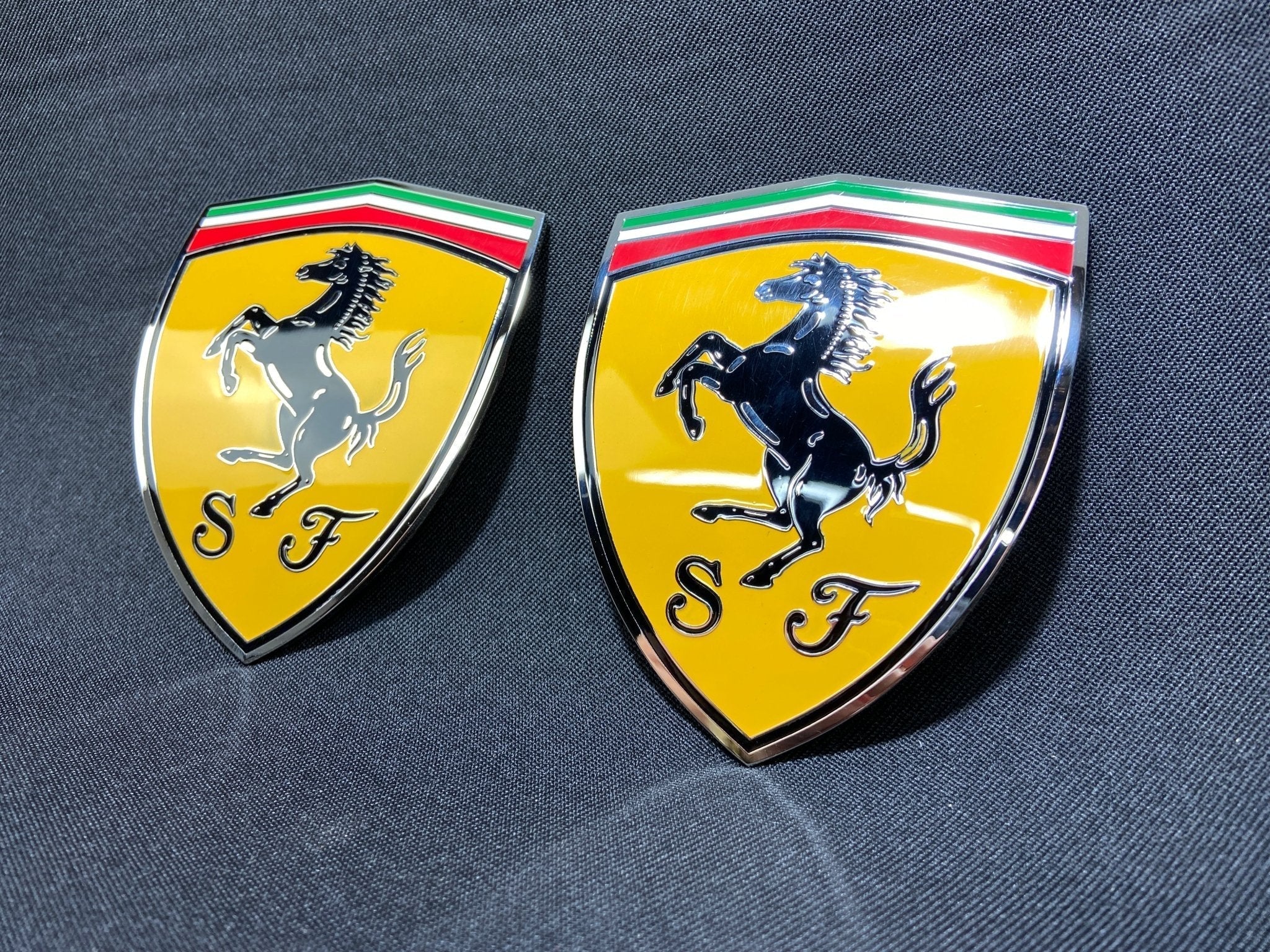 For Ferrari 360 Modena Yellow side pillar Metal Emblems Badges set - Custom Class