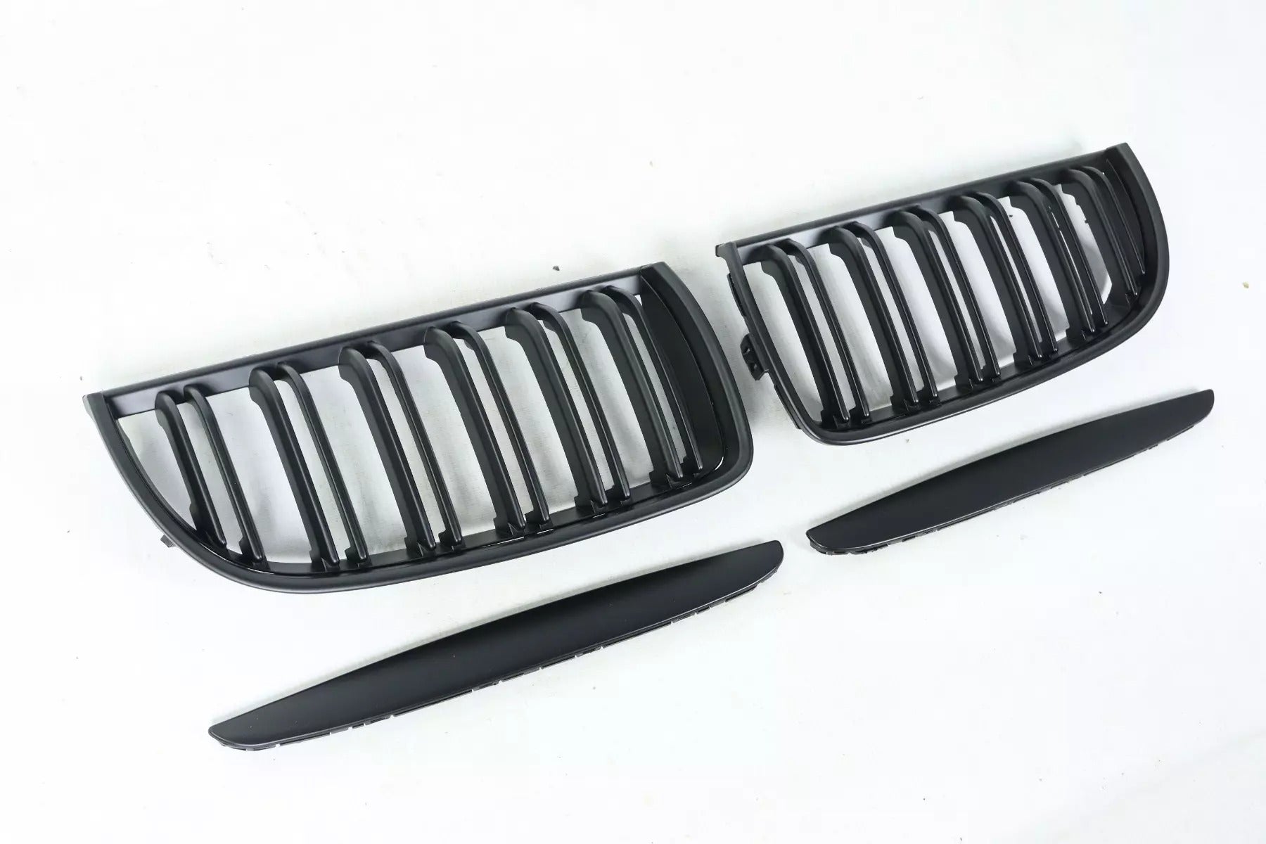 Front grille black for BMW 3 Series E90 2005-2007 - Custom Class