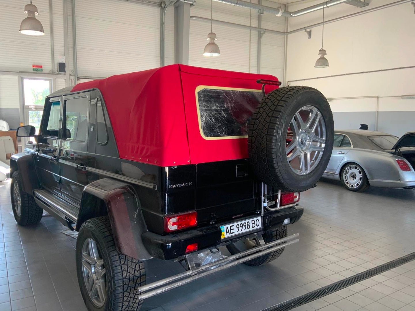 Mechanical folding roof for Landaulet Maybach Mercedes W463 4 door - Custom Class