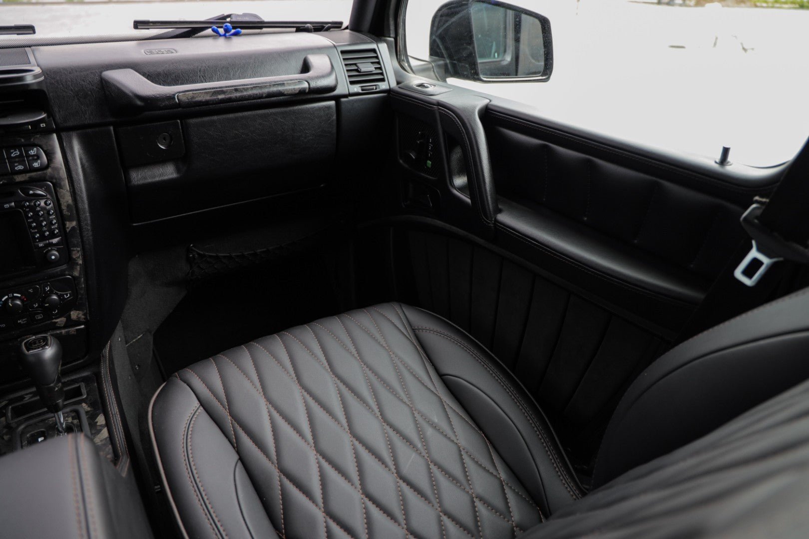 Mercedes Benz W463 4x4 G class G500 in Brabus look